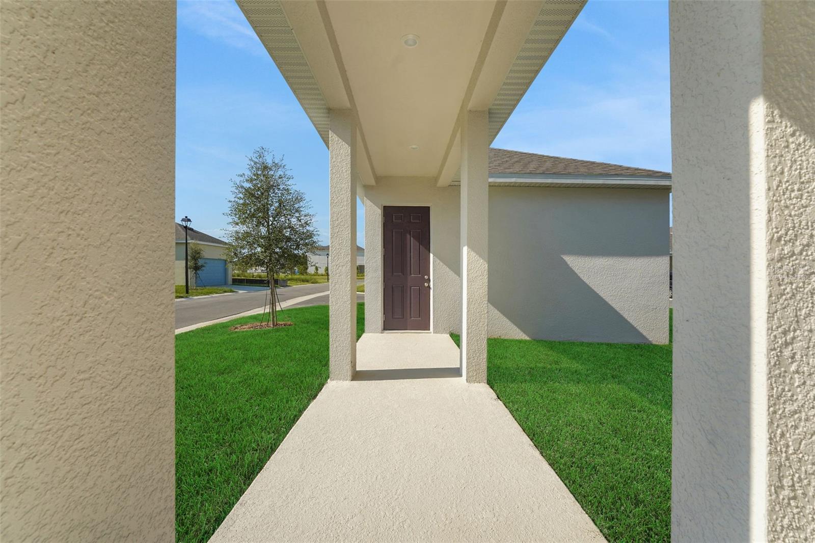 Image 8 of 49 For 5025 Flameleaf Street