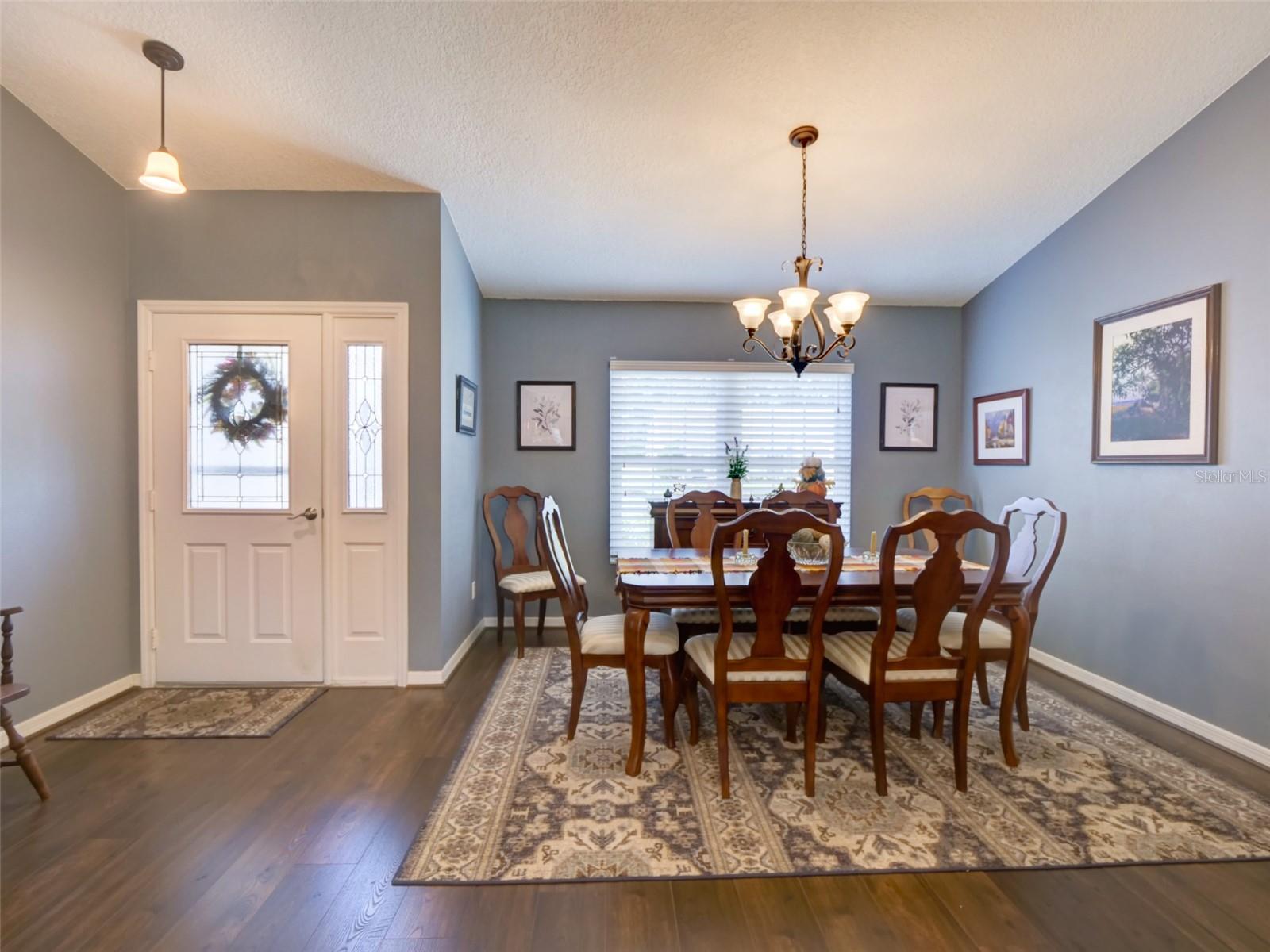 Image 5 of 40 For 4704 River Ridge Drive