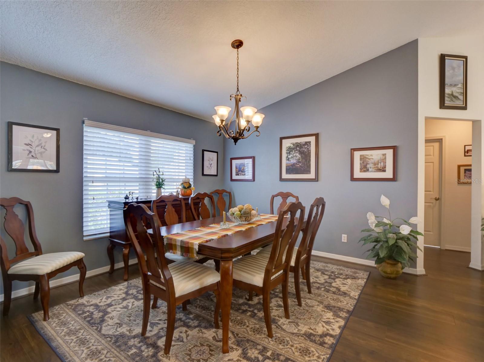 Image 6 of 40 For 4704 River Ridge Drive