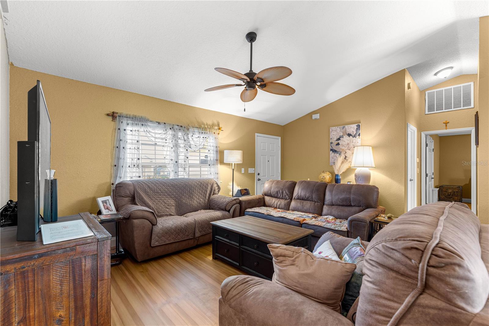 Image 14 of 35 For 12459 Se 176th Loop