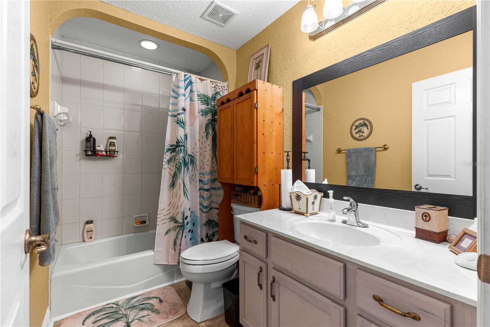 Image 4 of 35 For 12459 Se 176th Loop