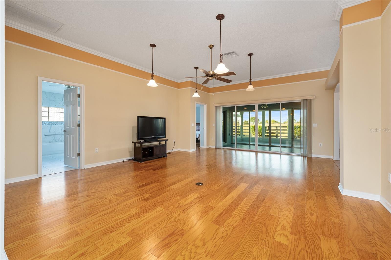 Image 7 of 51 For 1709 Madero Drive