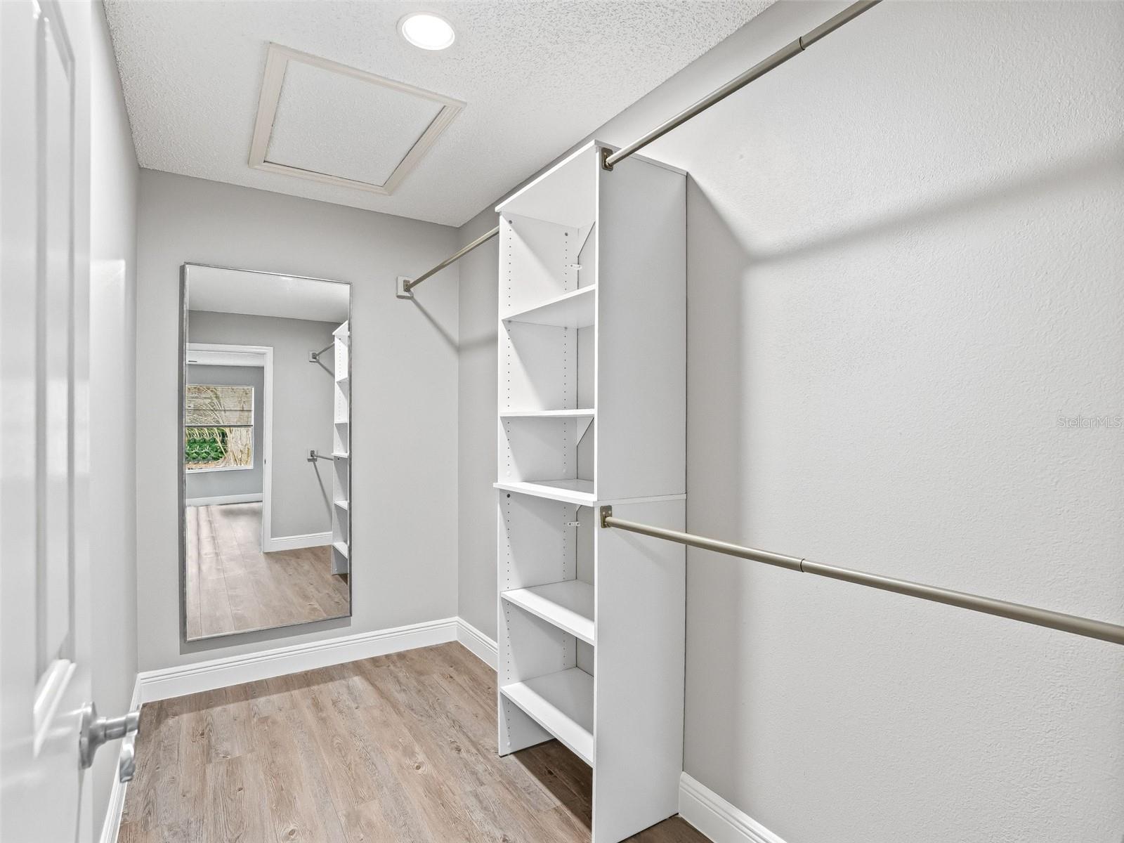 Image 18 of 35 For 9653 171st Argyll Street