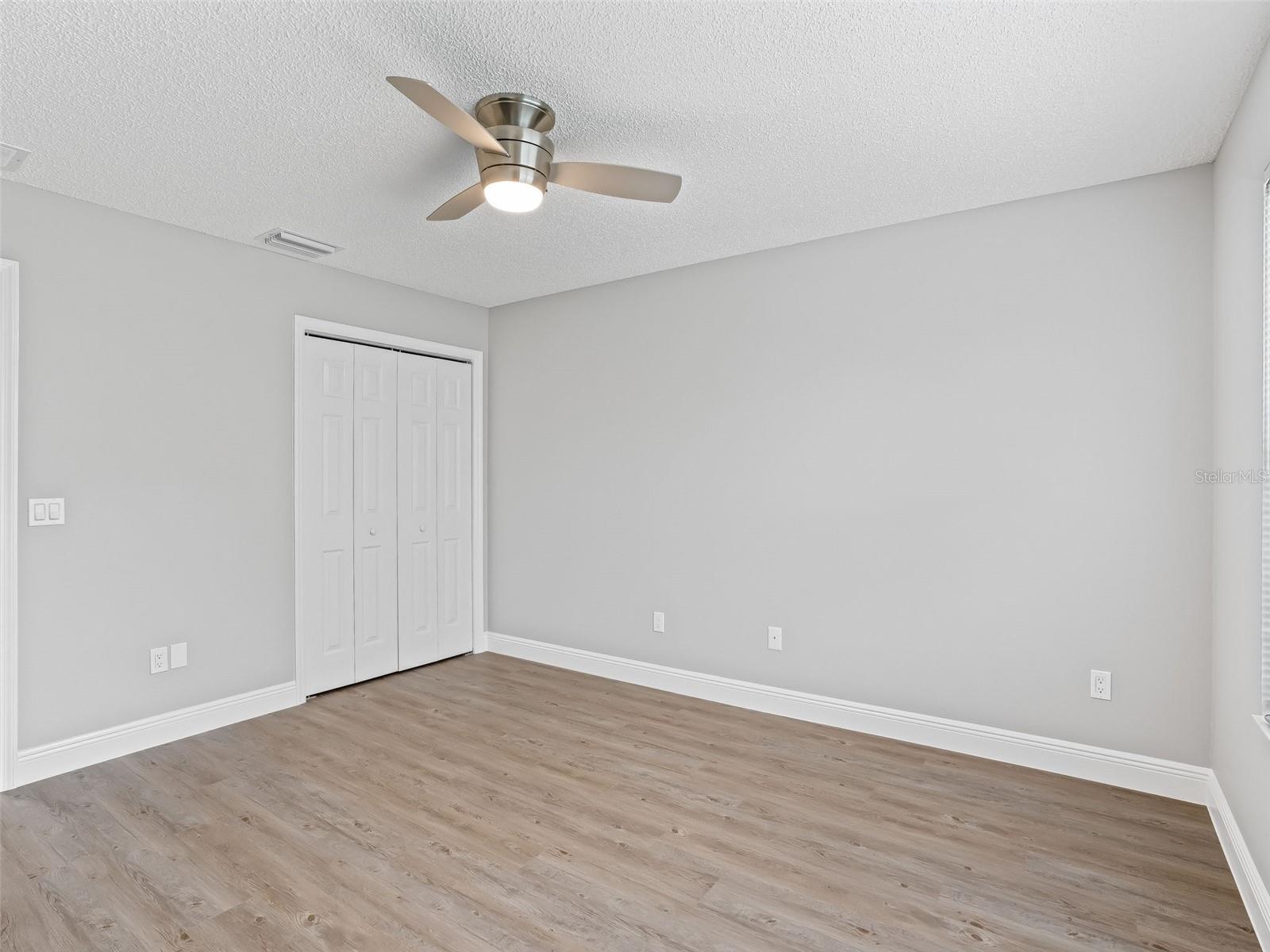 Image 26 of 35 For 9653 171st Argyll Street