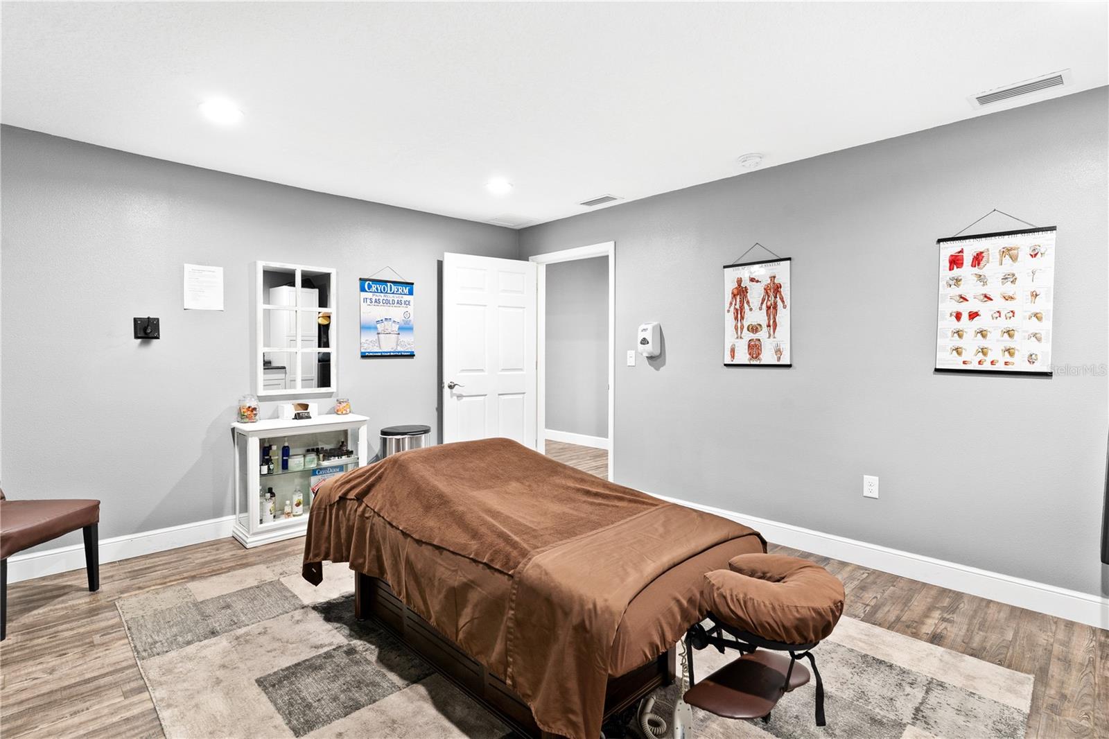 Image 10 of 30 For 32347 County Road 473