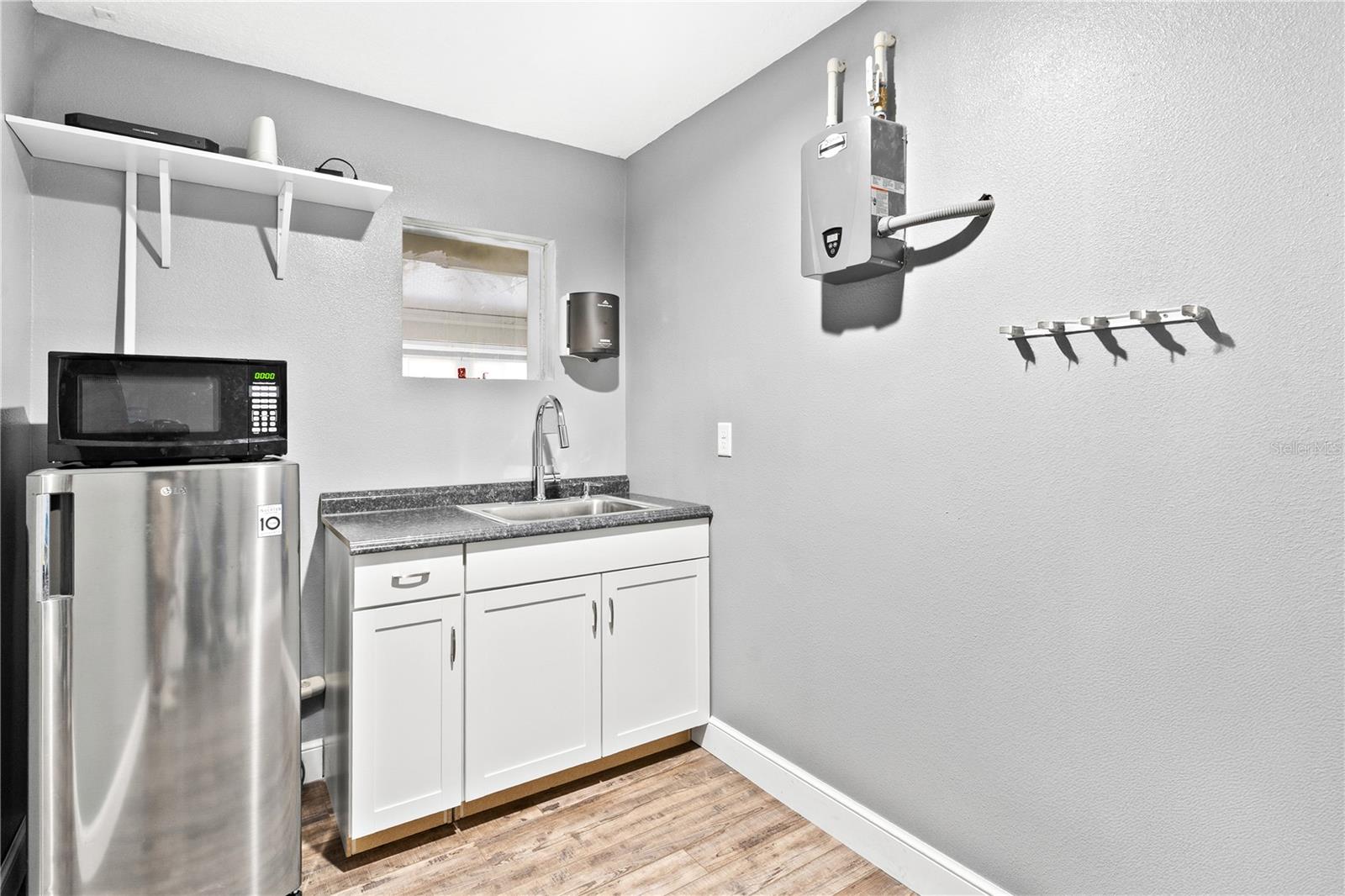 Image 11 of 30 For 32347 County Road 473