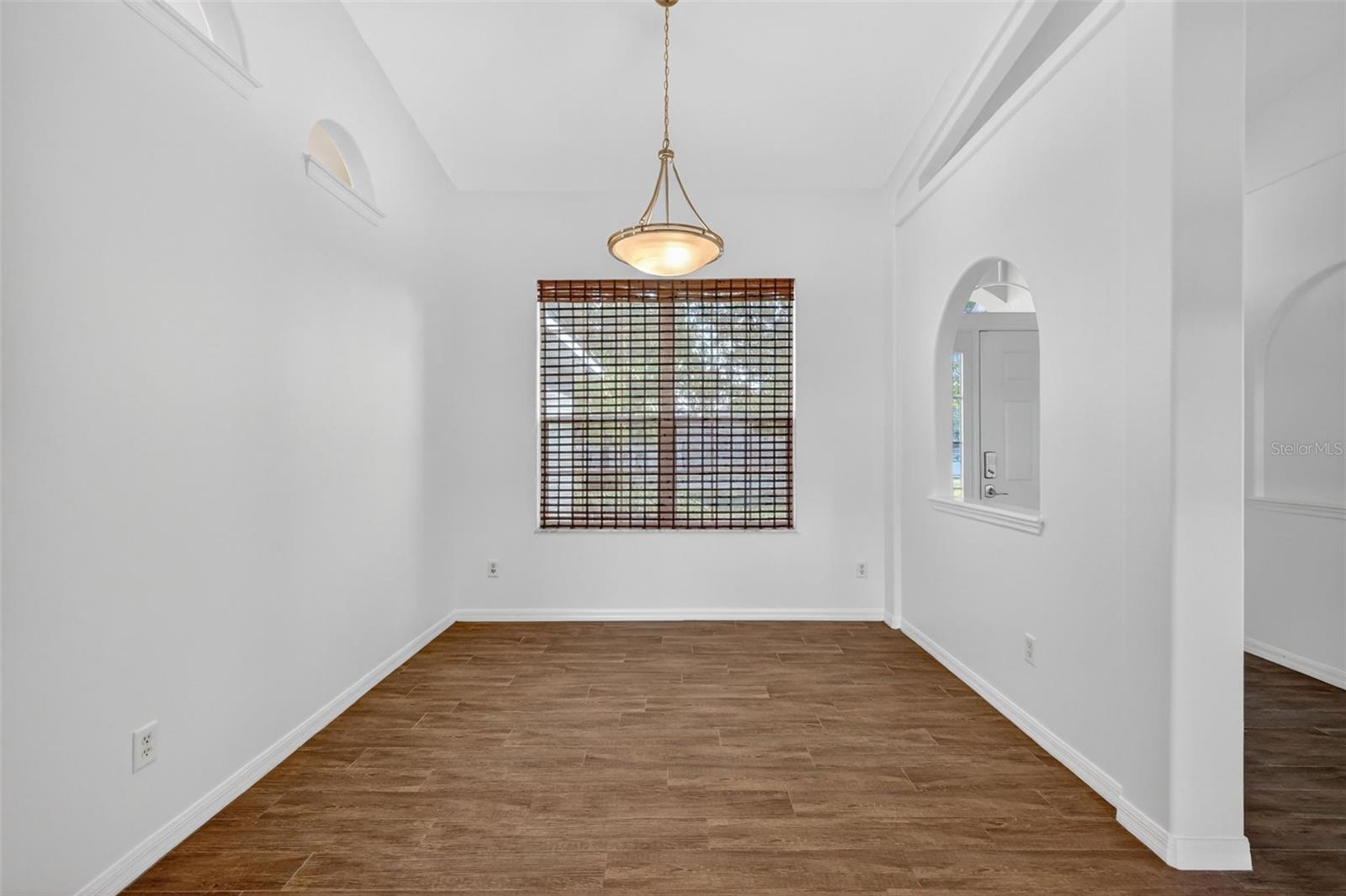 Image 11 of 49 For 2113 Wolf Ridge Lane