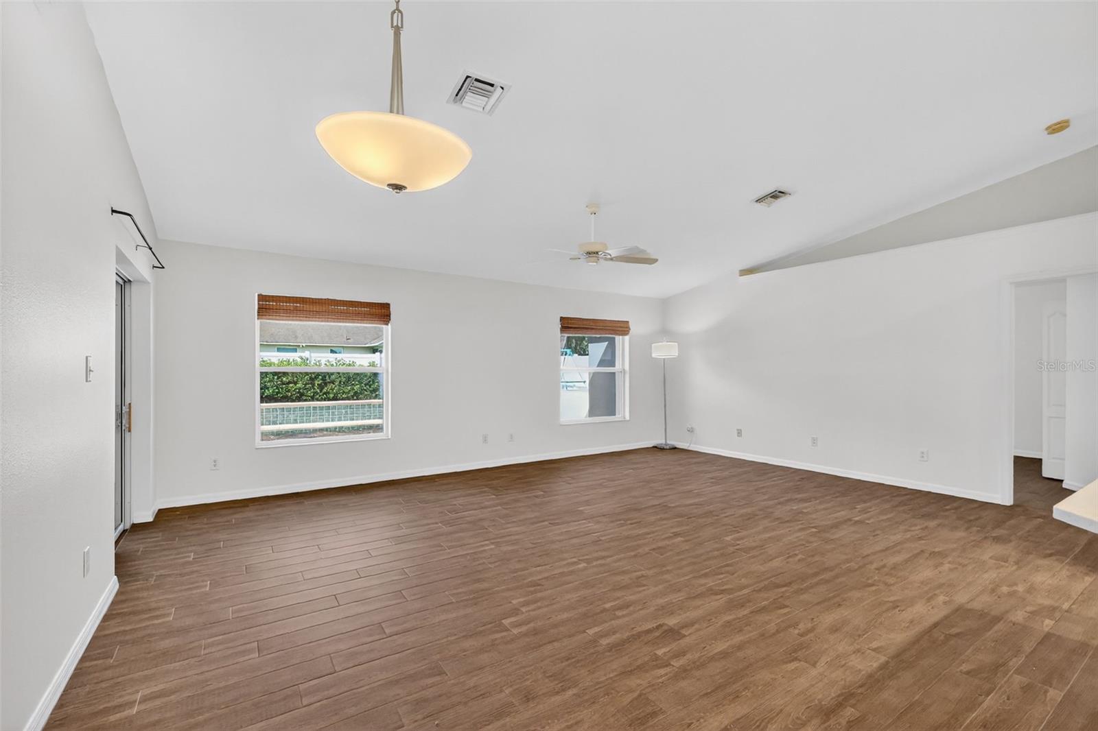 Image 13 of 49 For 2113 Wolf Ridge Lane