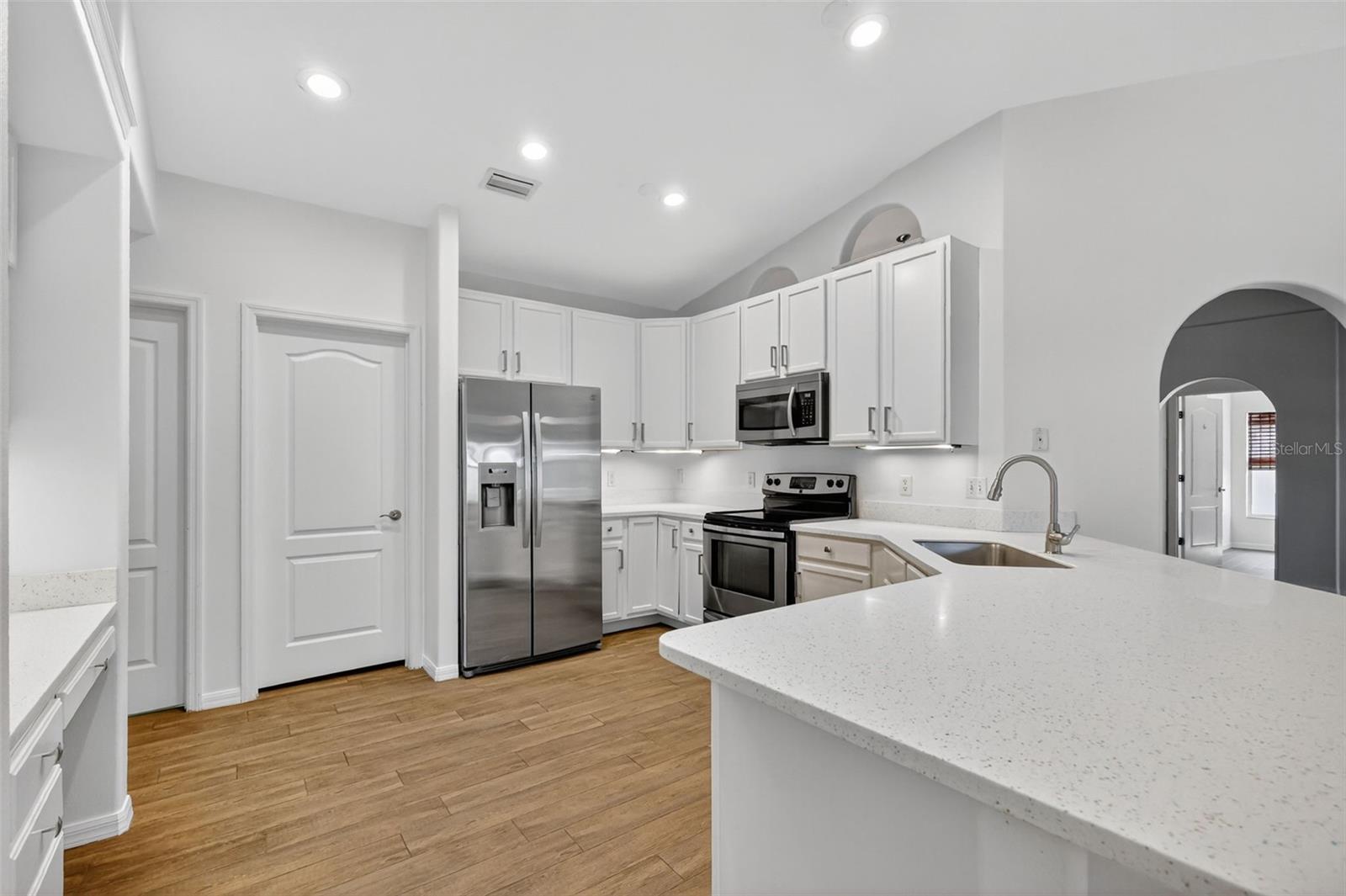 Image 20 of 49 For 2113 Wolf Ridge Lane