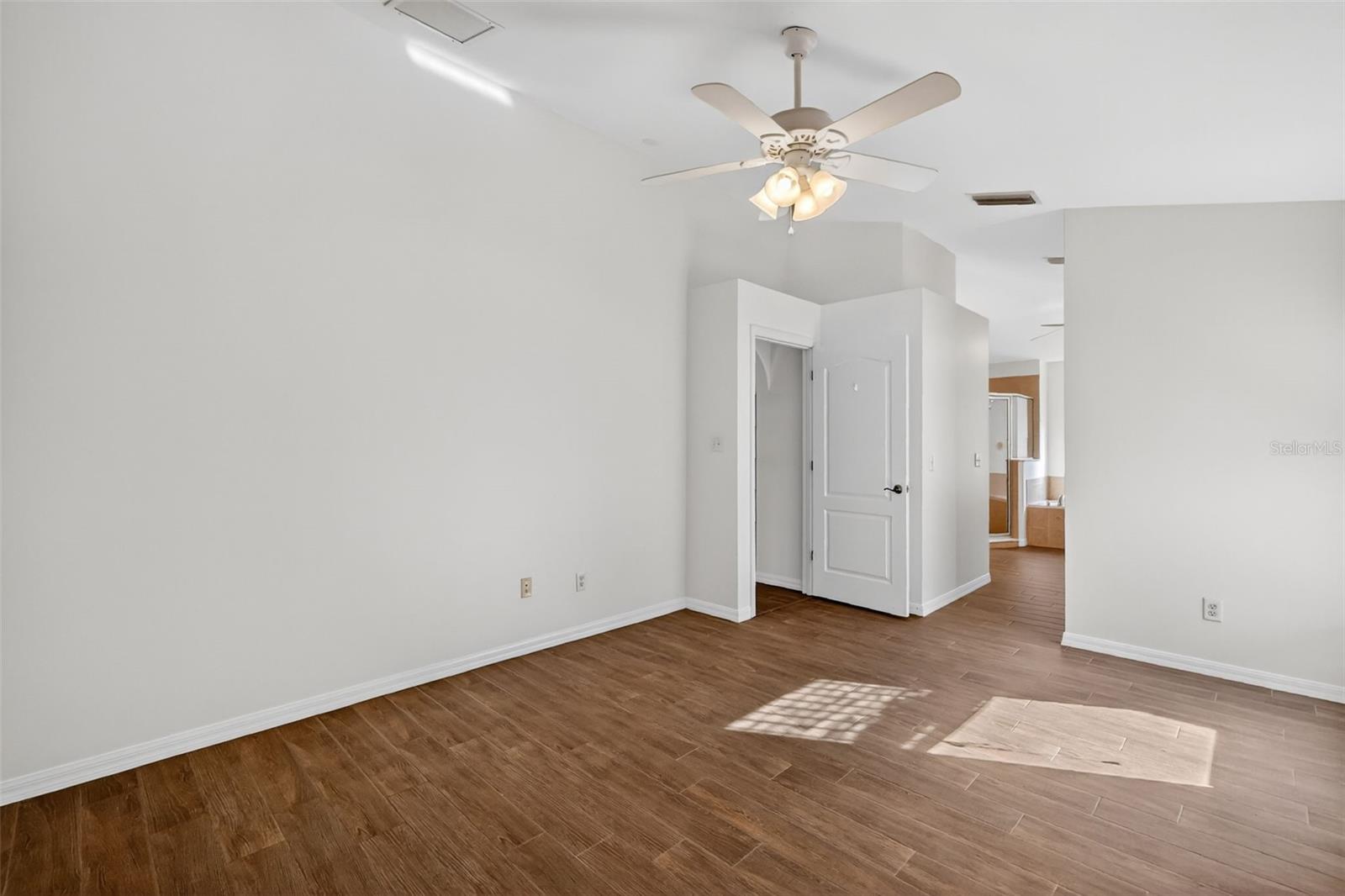 Image 25 of 49 For 2113 Wolf Ridge Lane