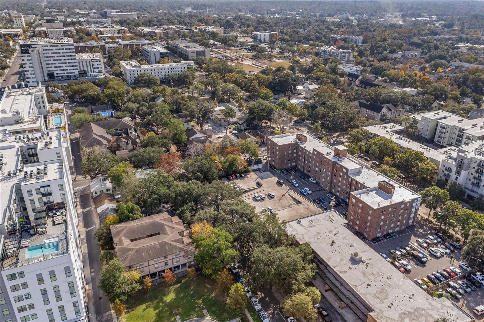 Image 10 of 28 For 1220 1st Avenue 305