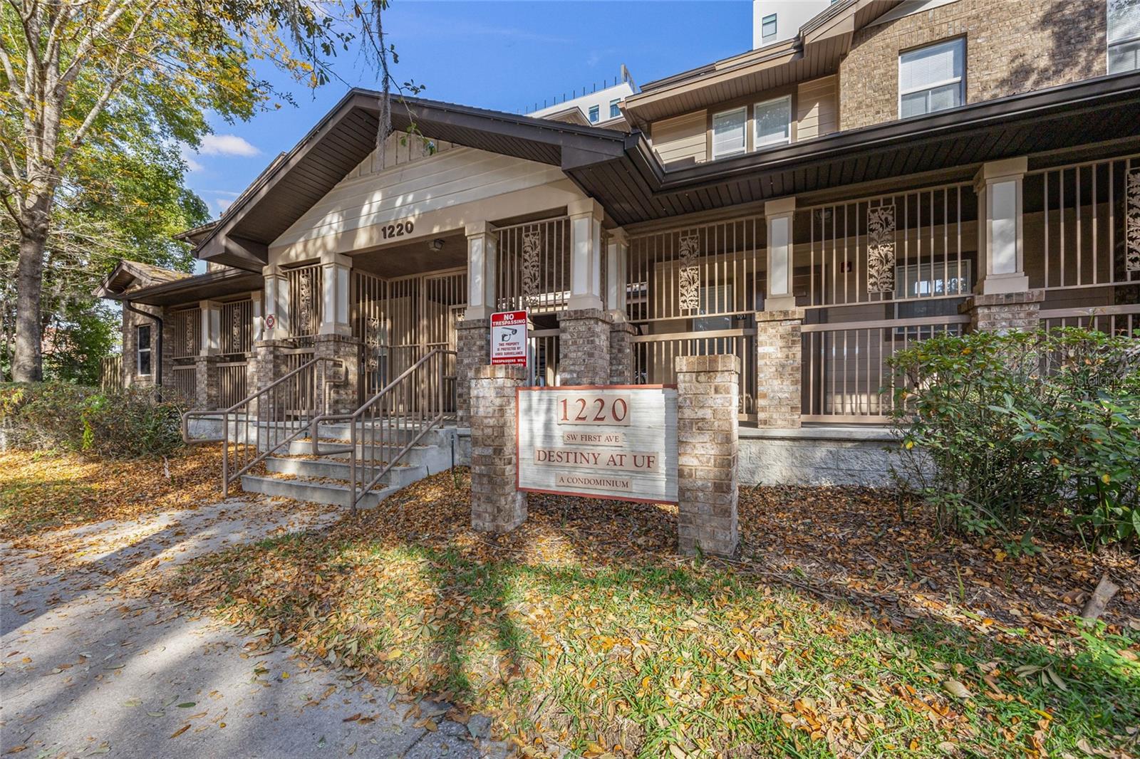 Image 13 of 28 For 1220 1st Avenue 305