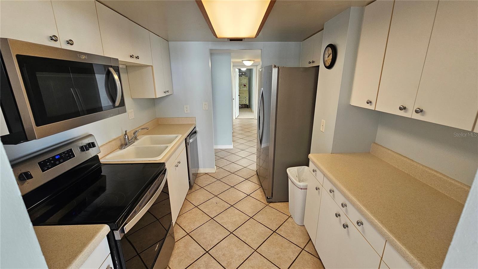 Image 13 of 50 For 2900 Atlantic Avenue 305