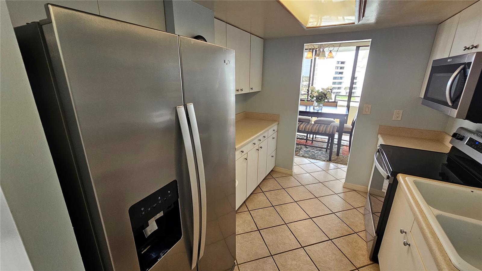 Image 16 of 50 For 2900 Atlantic Avenue 305