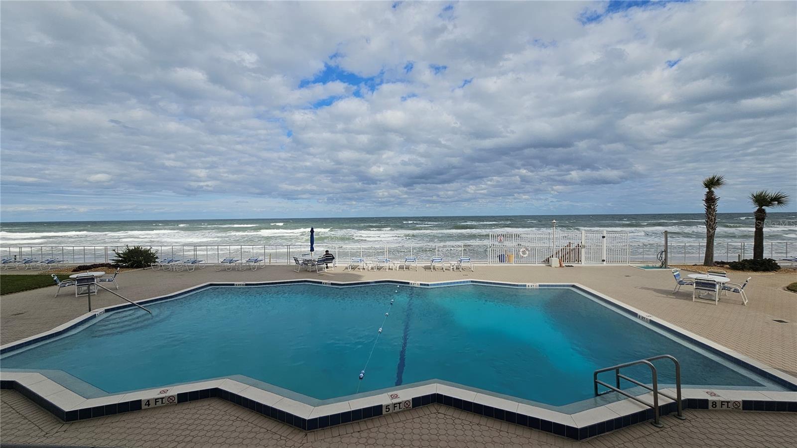 Image 42 of 50 For 2900 Atlantic Avenue 305