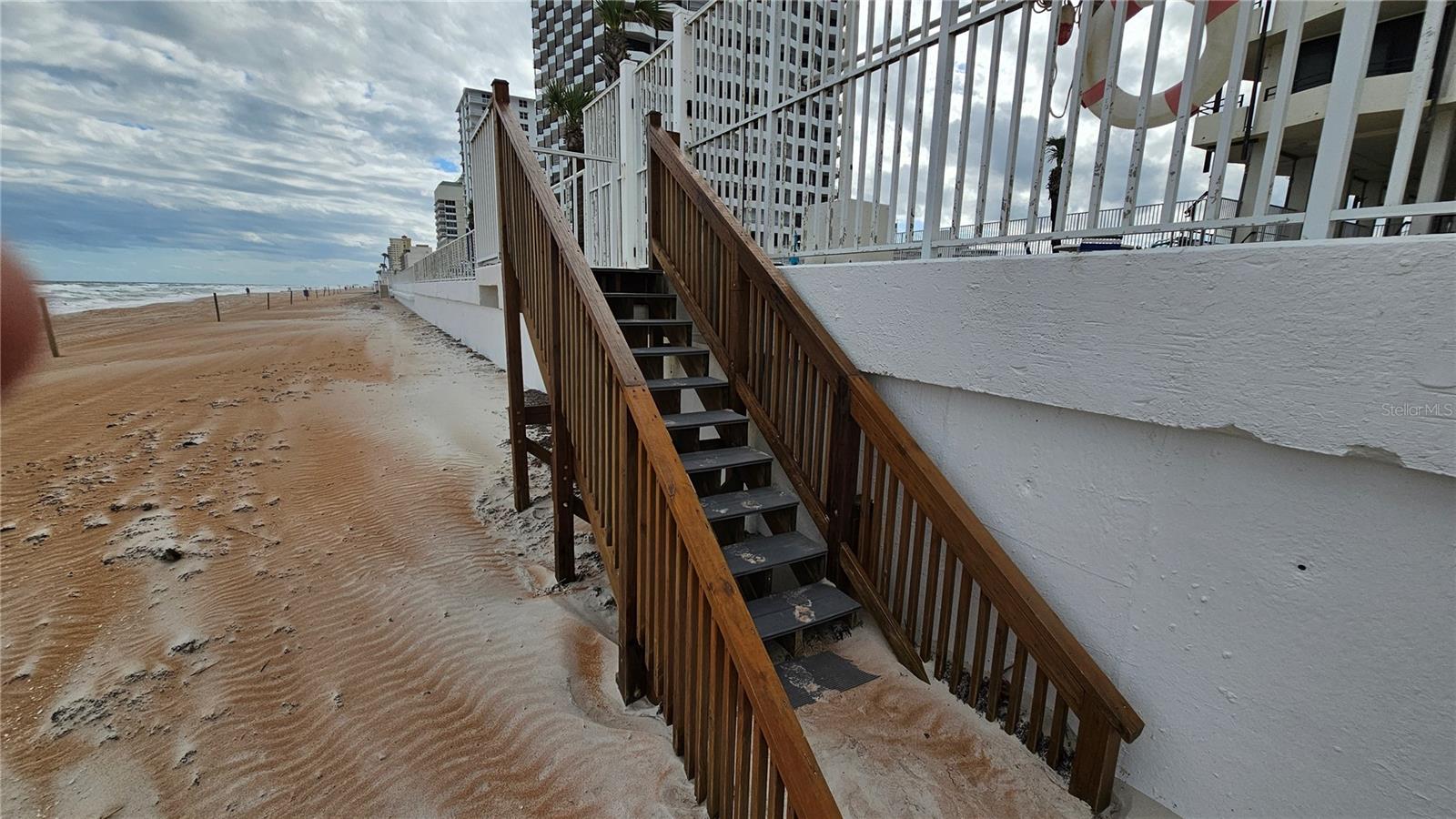 Image 44 of 50 For 2900 Atlantic Avenue 305