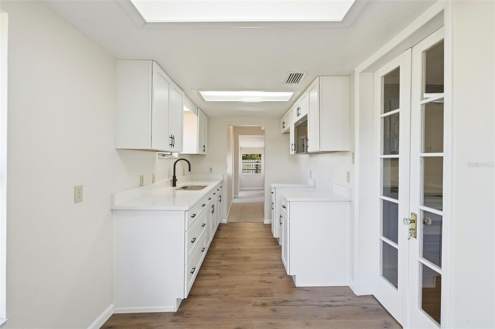 Image 20 of 46 For 19402 5th Street