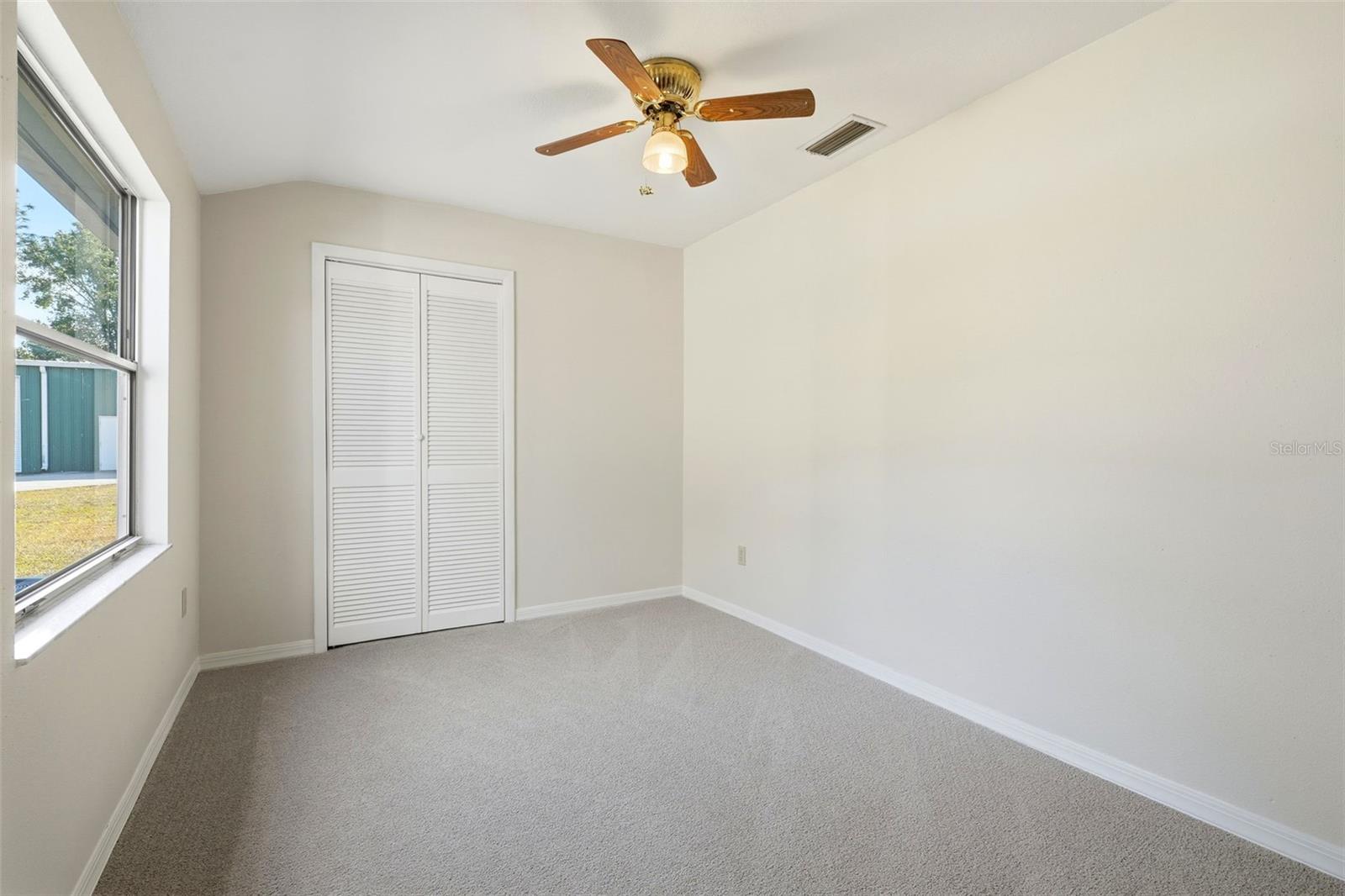 Image 34 of 46 For 19402 5th Street