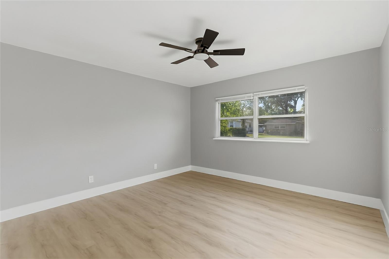 Image 17 of 37 For 8211 18th Street