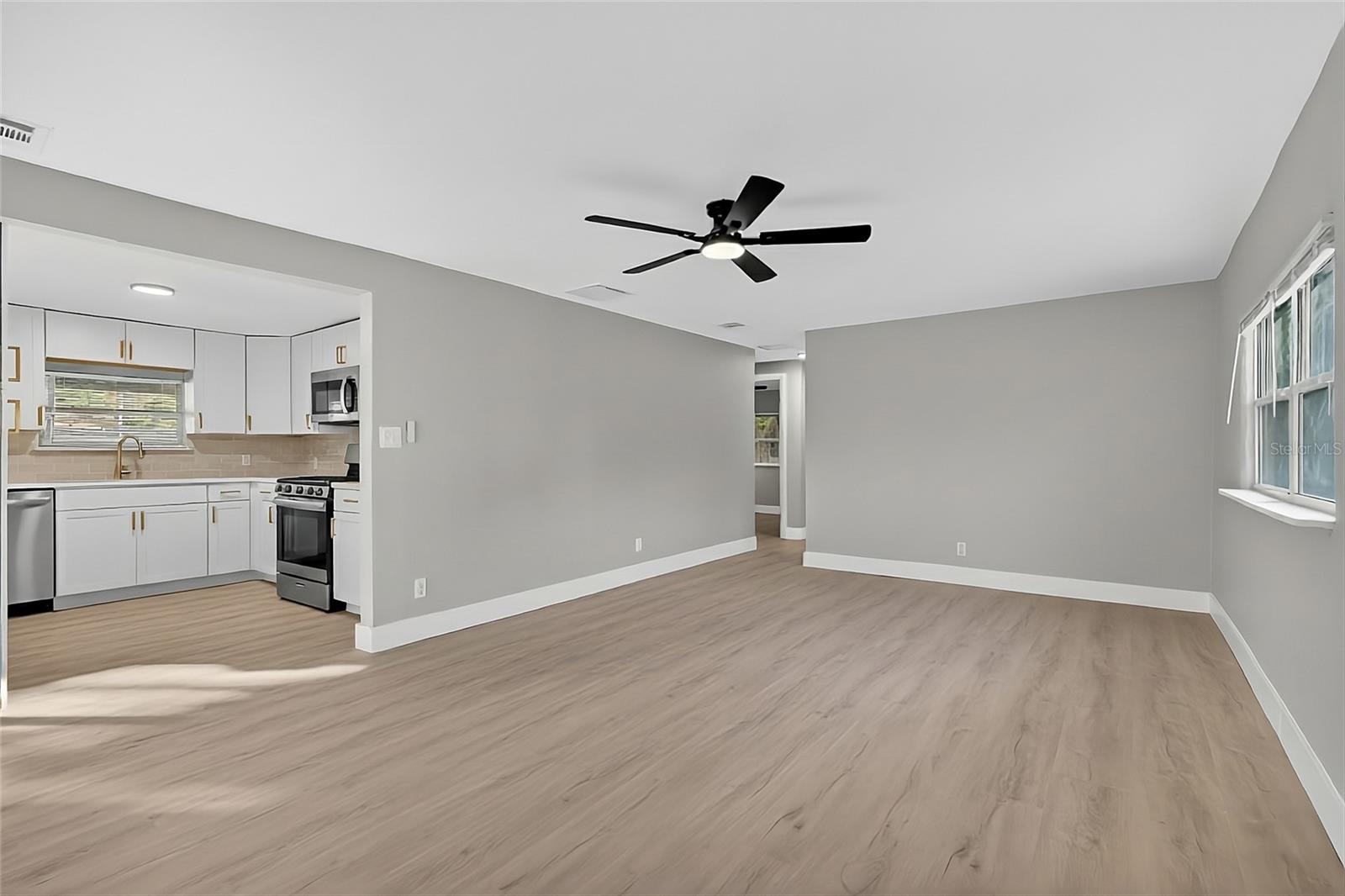 Image 7 of 37 For 8211 18th Street