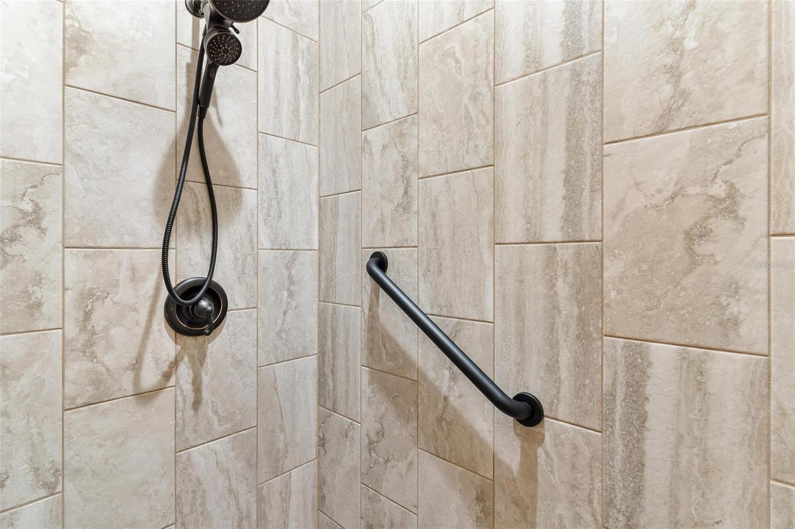 Image 18 of 30 For 37590 Rolling Acres Road