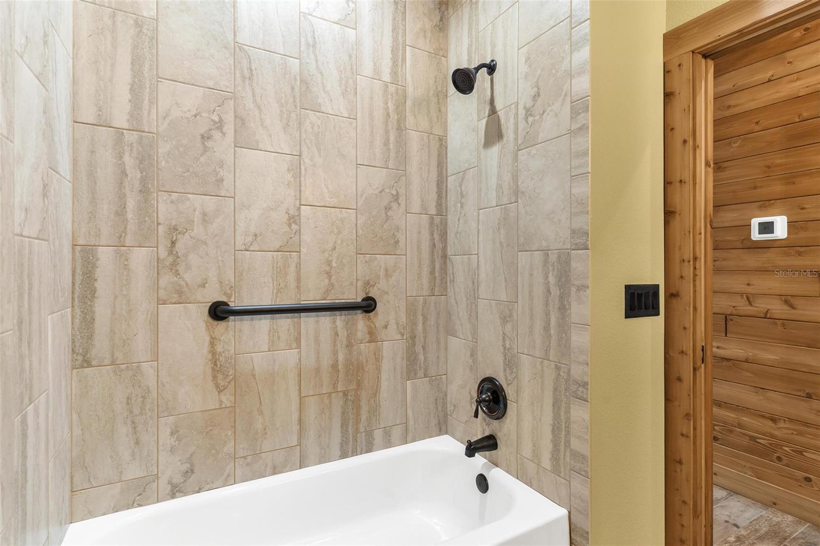 Image 22 of 30 For 37590 Rolling Acres Road