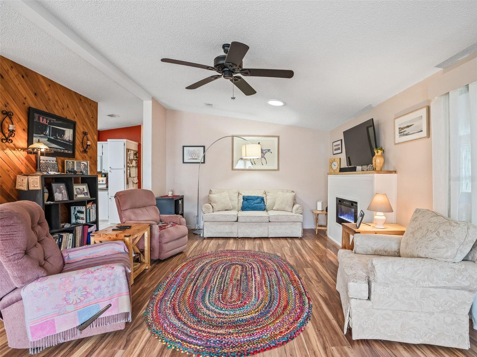 Image 8 of 31 For 928 Oleander Street