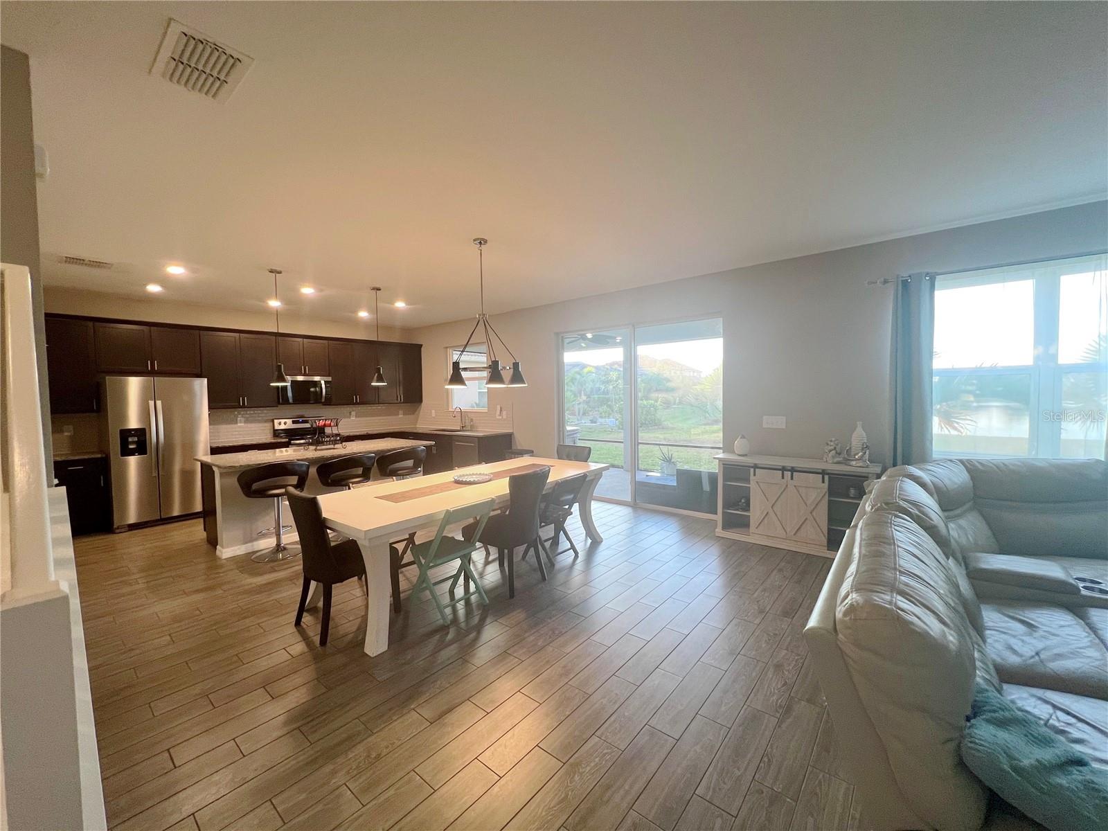 Image 15 of 49 For 2160 Weaver Bird Lane