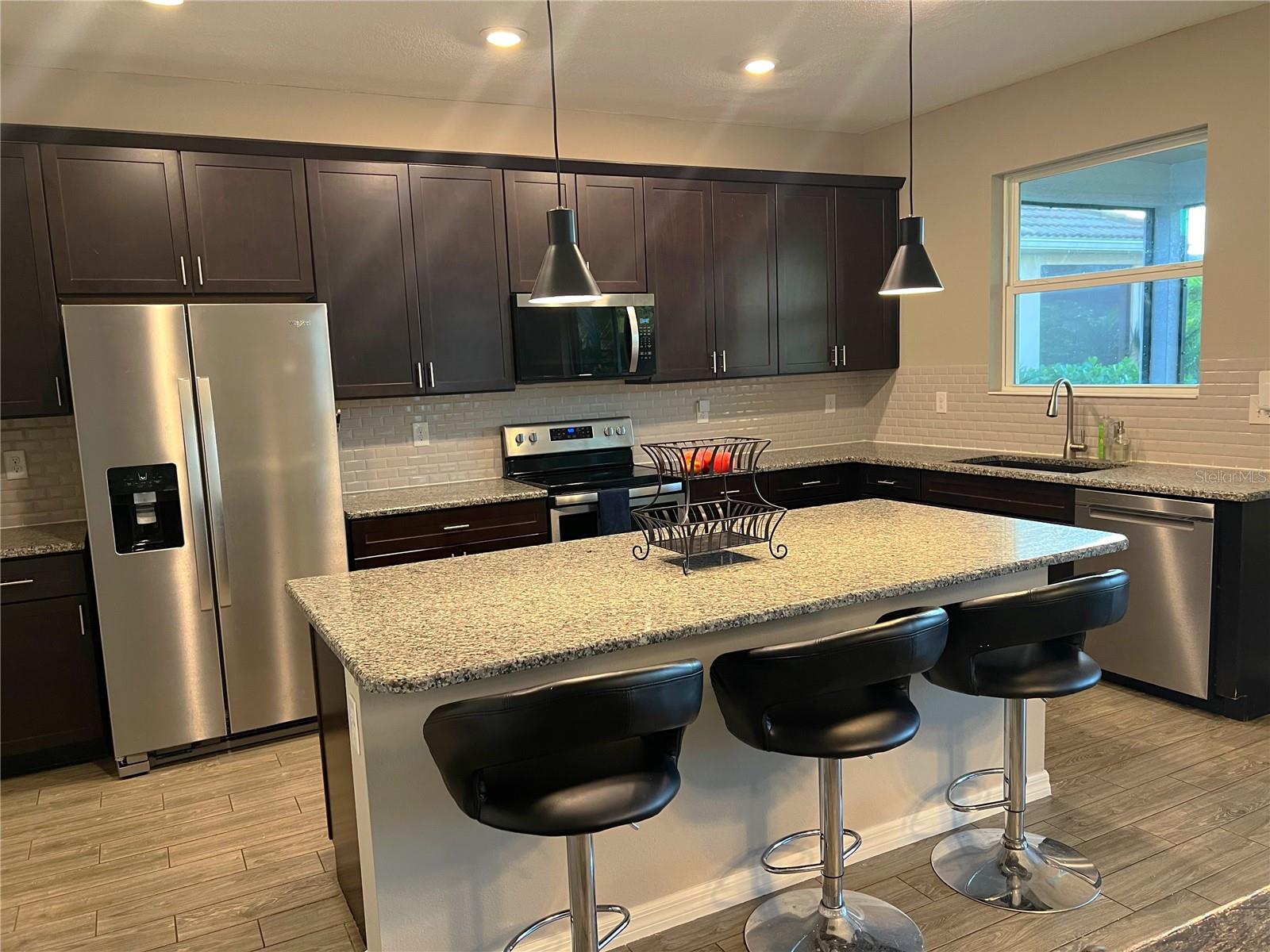 Image 21 of 49 For 2160 Weaver Bird Lane