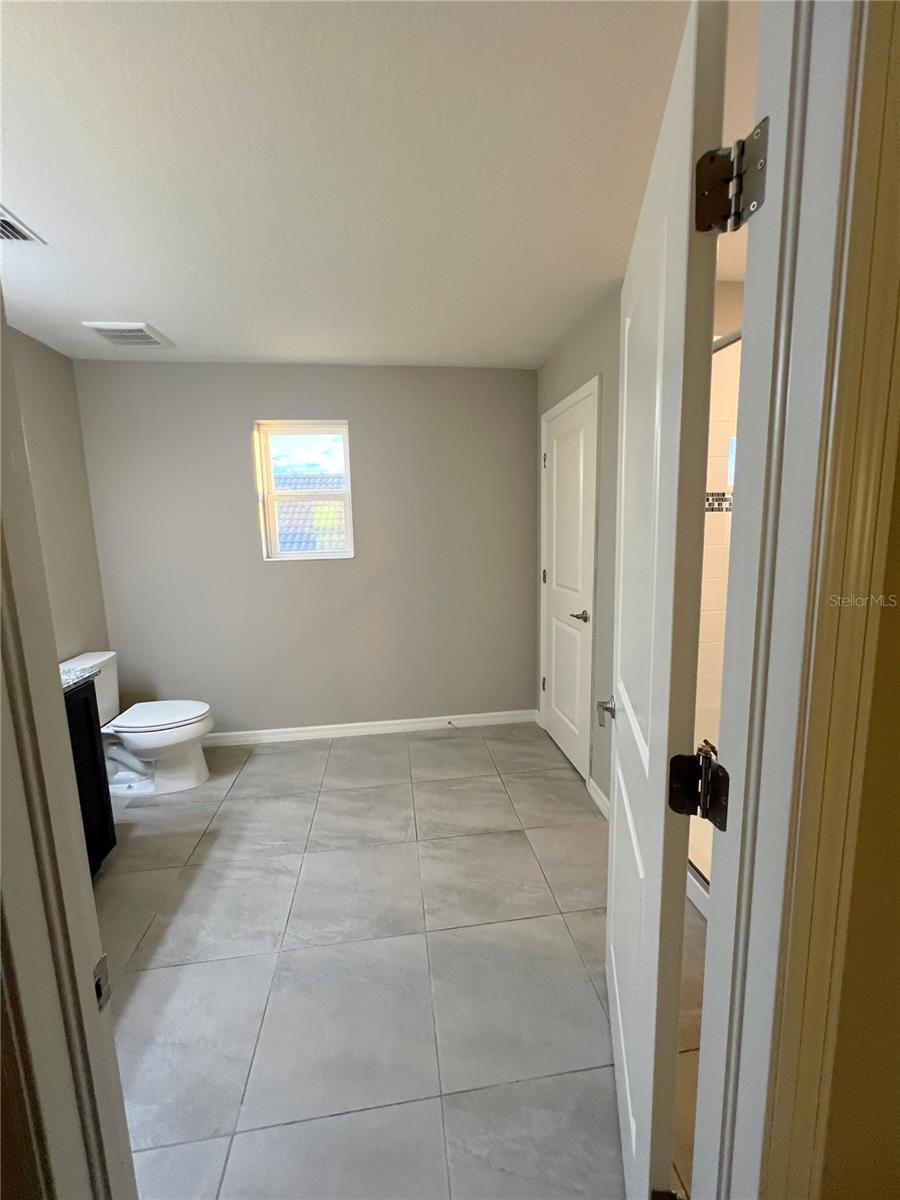 Image 35 of 49 For 2160 Weaver Bird Lane