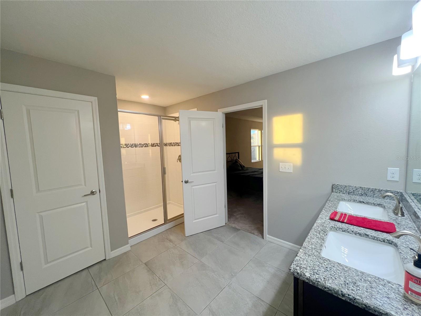 Image 36 of 49 For 2160 Weaver Bird Lane