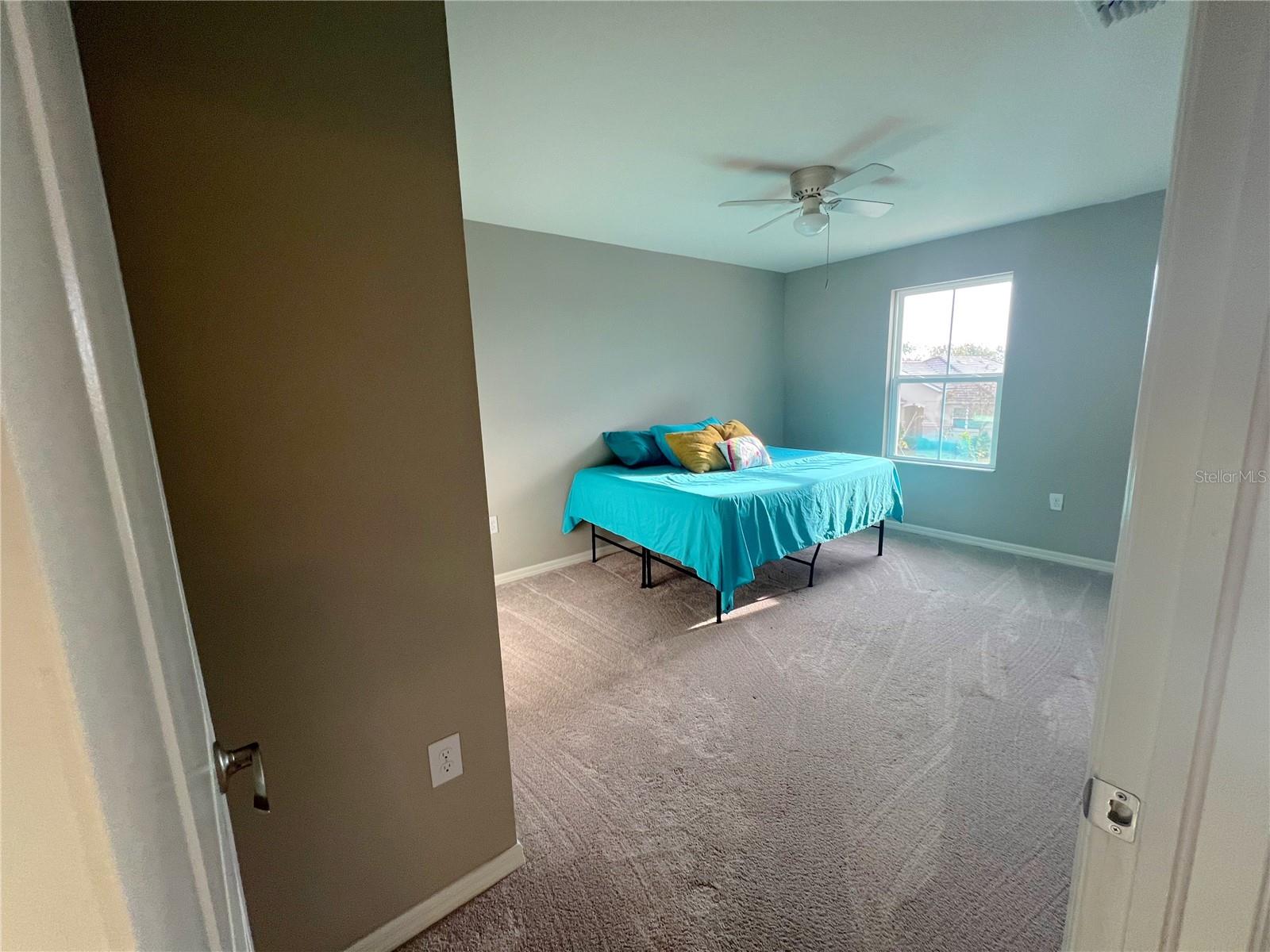 Image 39 of 49 For 2160 Weaver Bird Lane