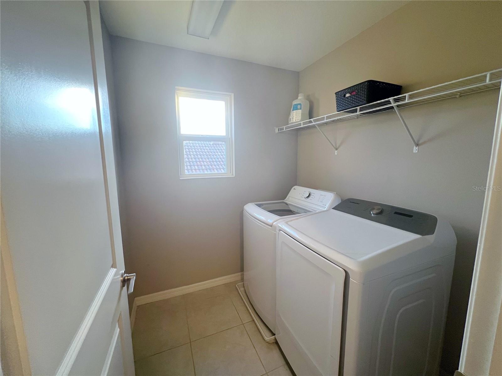 Image 45 of 49 For 2160 Weaver Bird Lane