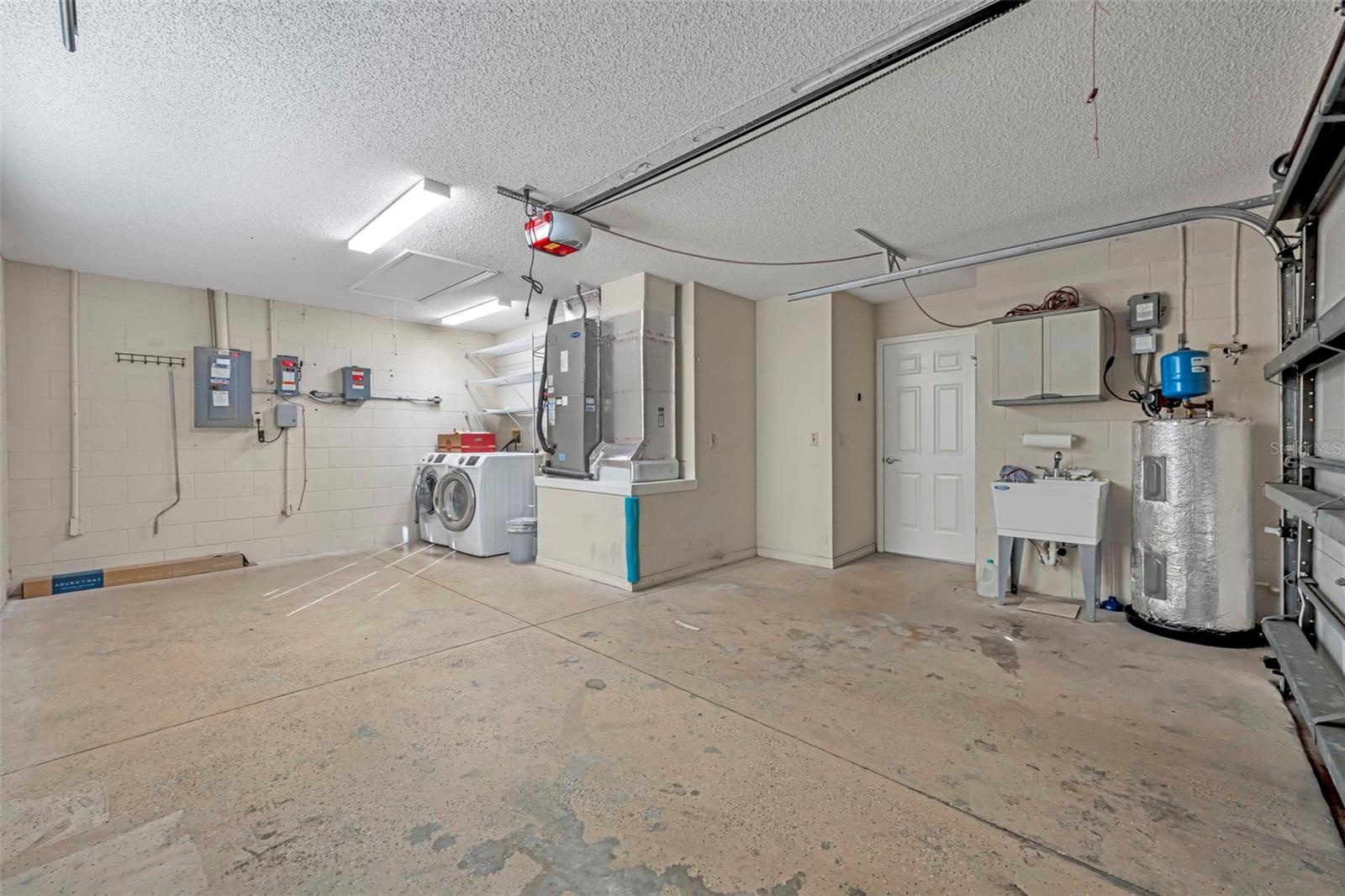 Image 31 of 54 For 1428 Almanza Drive