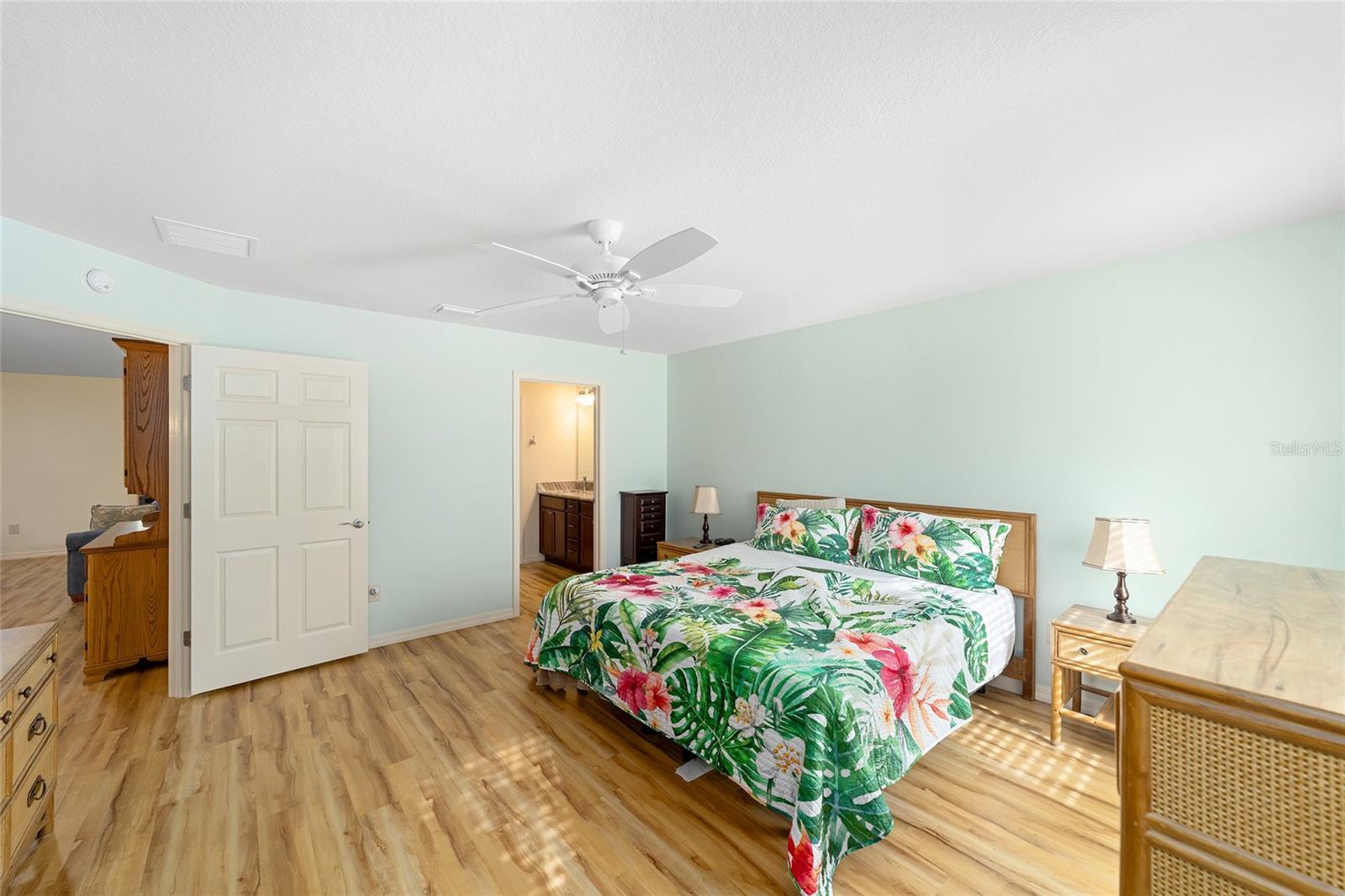 Image 25 of 45 For 3349 Countryside Path