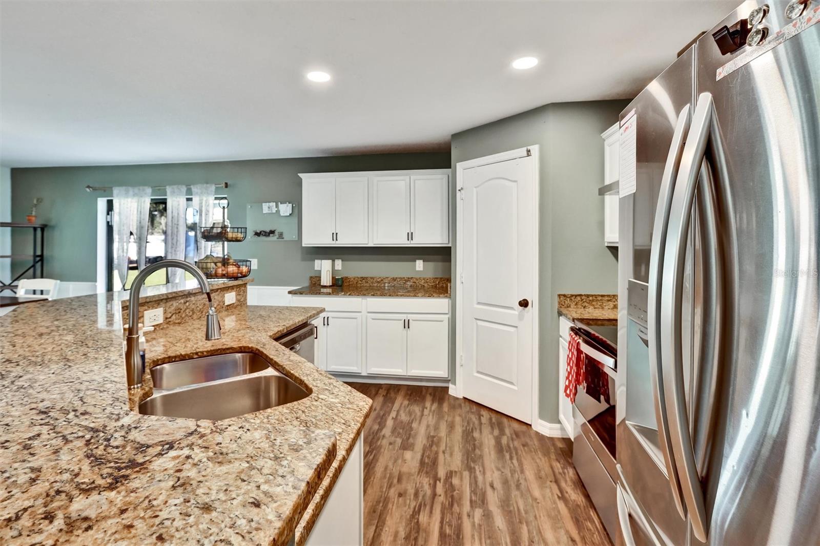 Image 14 of 51 For 35729 Rose Moss Avenue