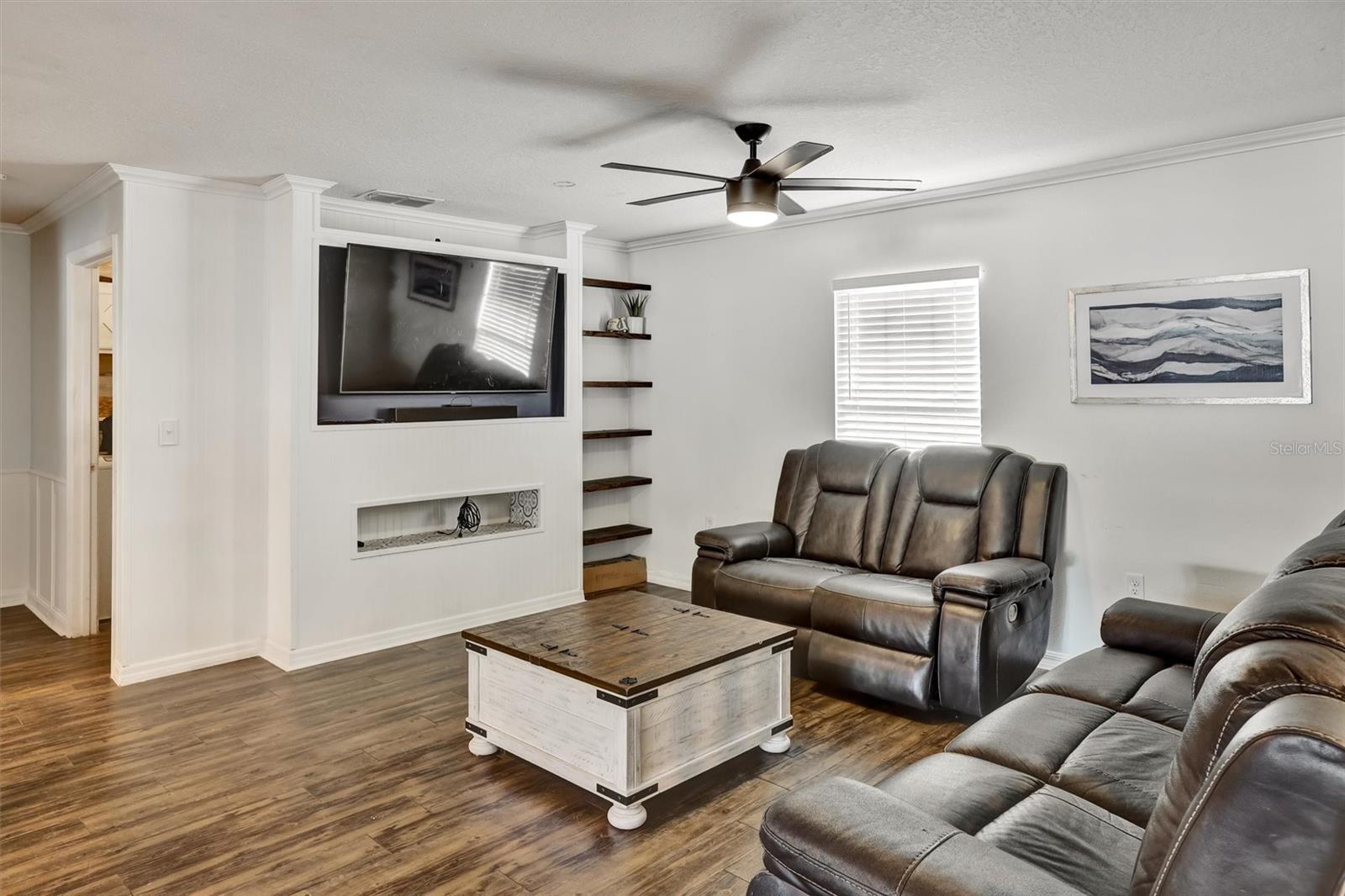 Image 8 of 51 For 35729 Rose Moss Avenue