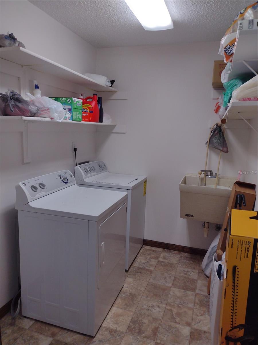 Image 13 of 26 For 35025 Raintree Drive