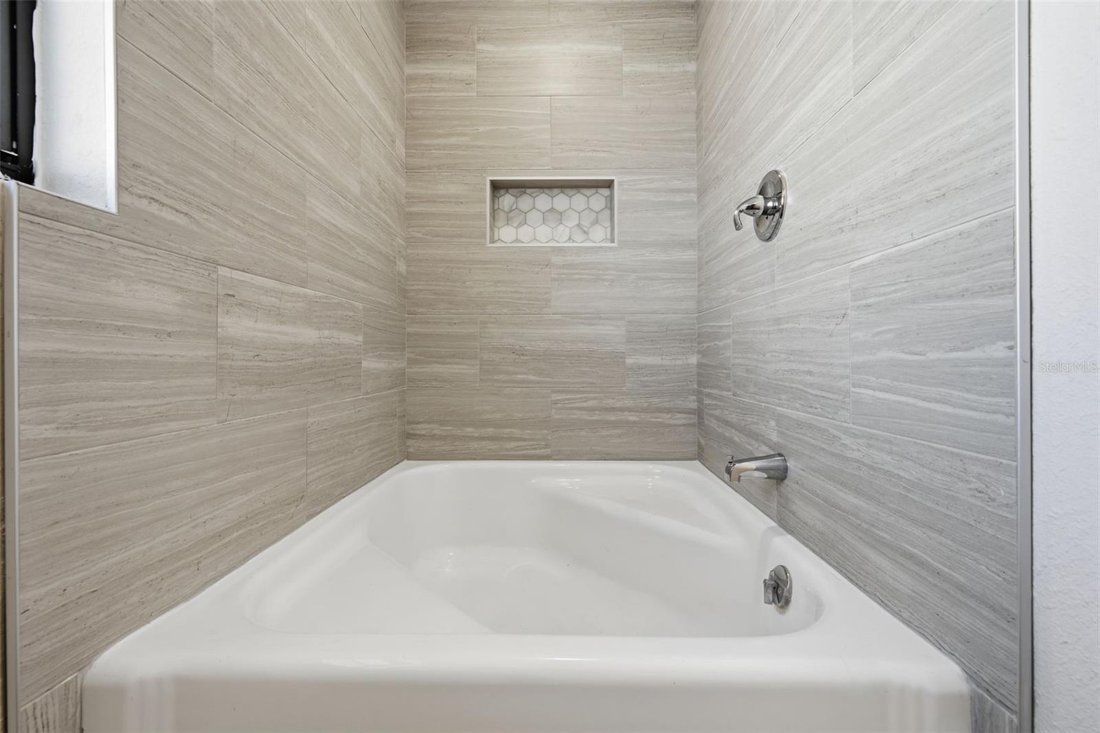 Image 27 of 64 For 1611 Canal Court