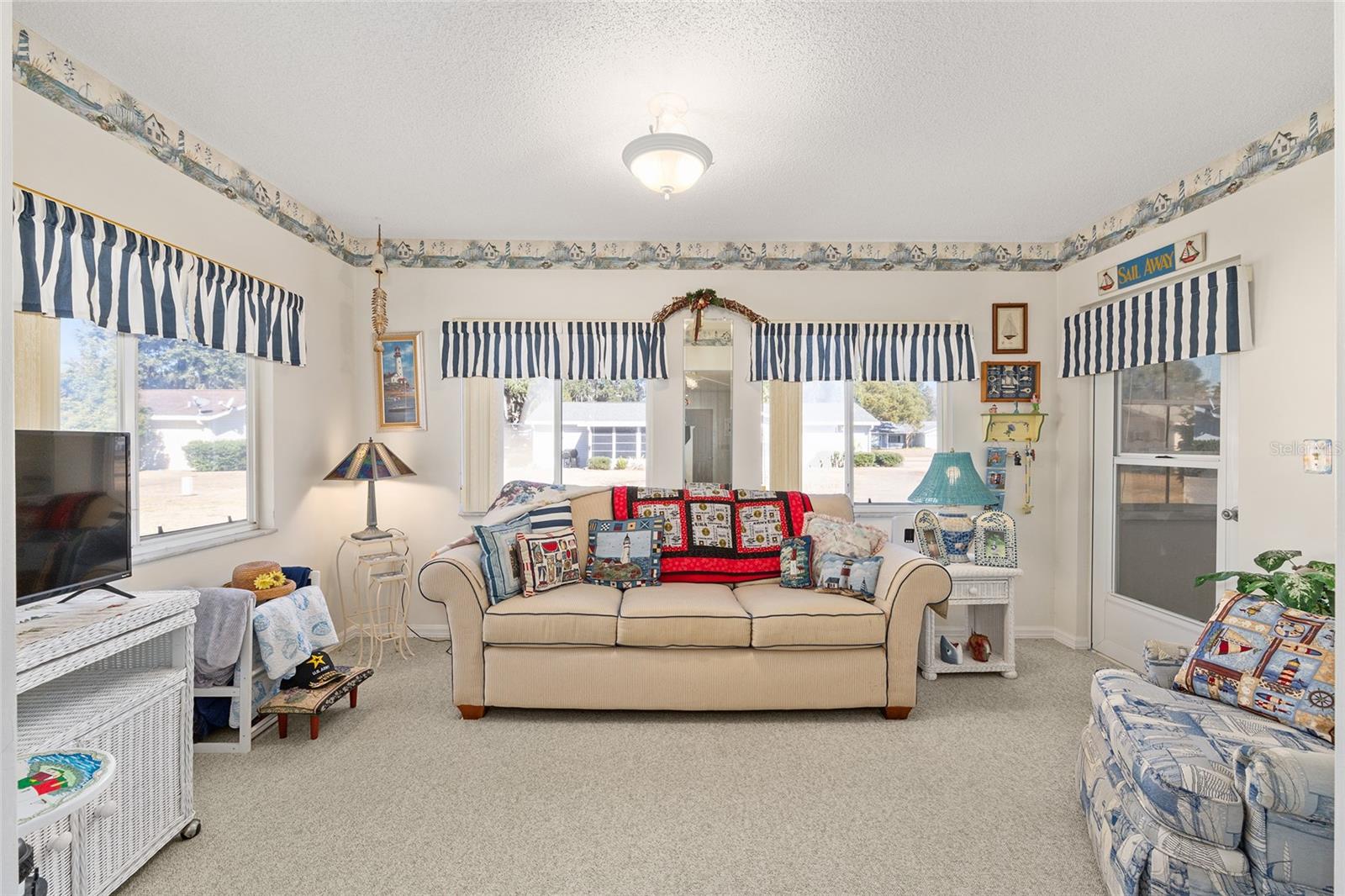Image 16 of 36 For 10319 177th Place