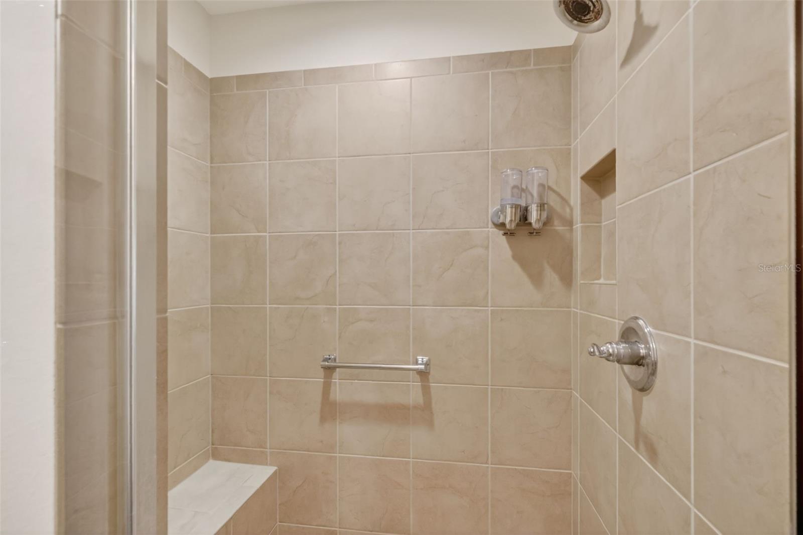 Image 21 of 37 For 2973 Kramer Court