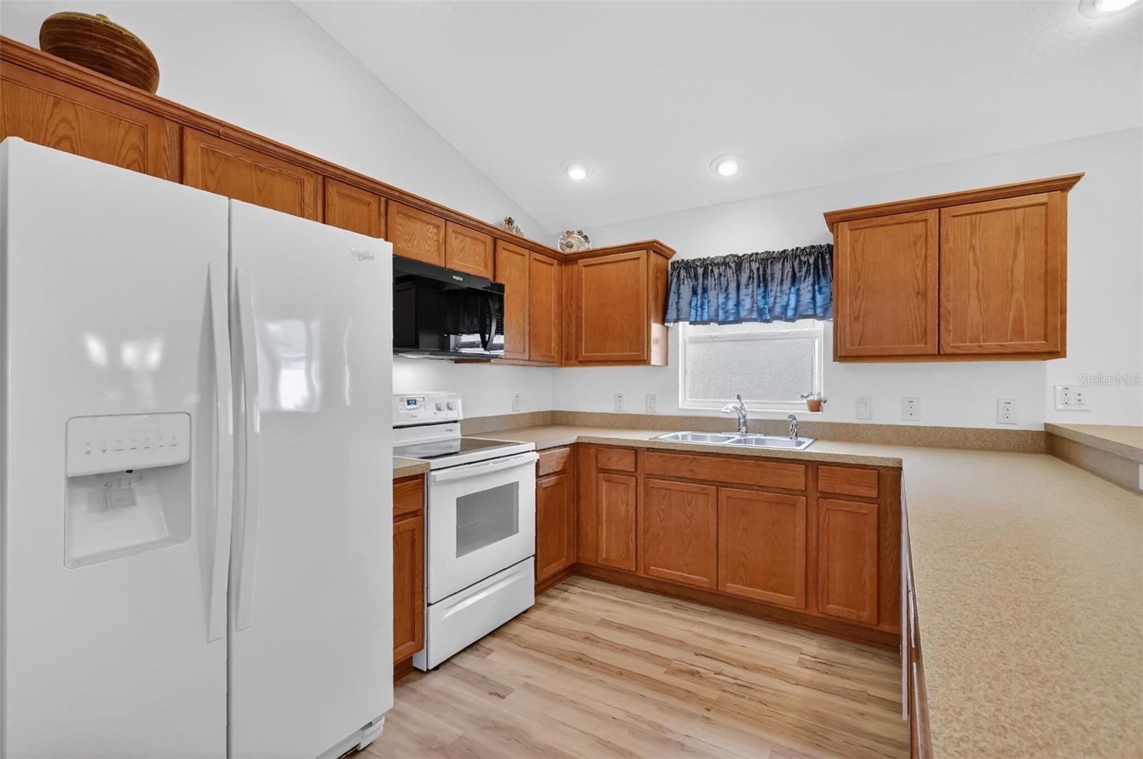 Image 6 of 37 For 2973 Kramer Court