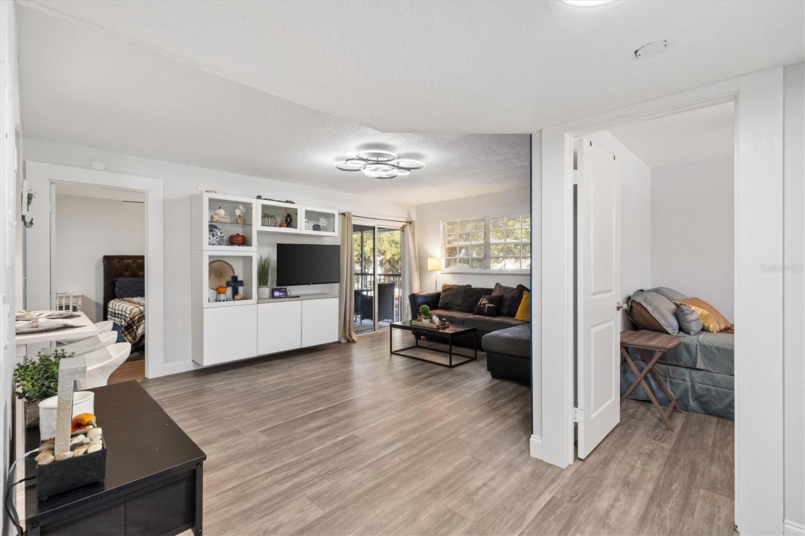 Image 5 of 21 For 454 Fairways Circle B204