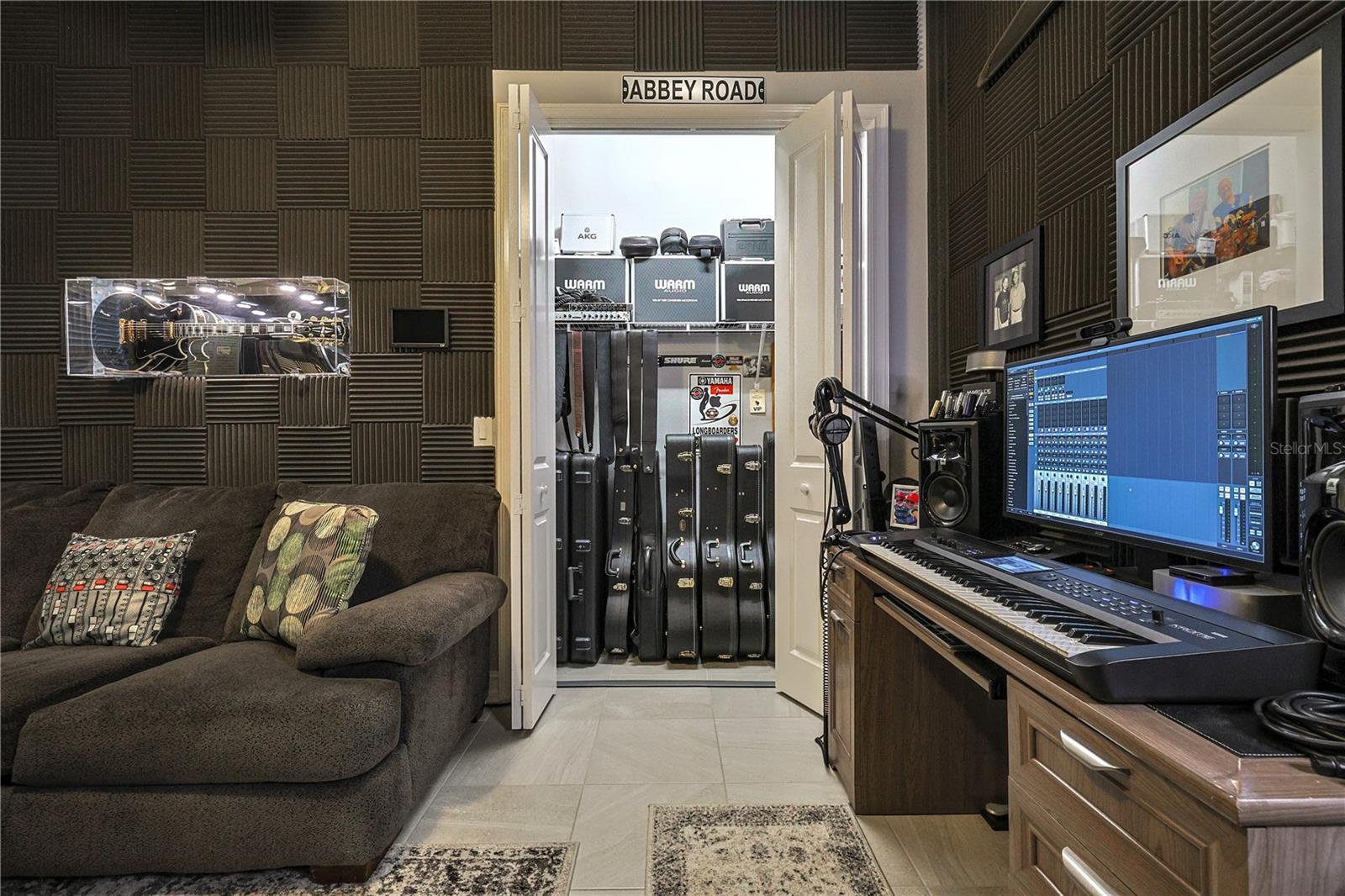 Image 37 of 64 For 679 Krietemeyer Path