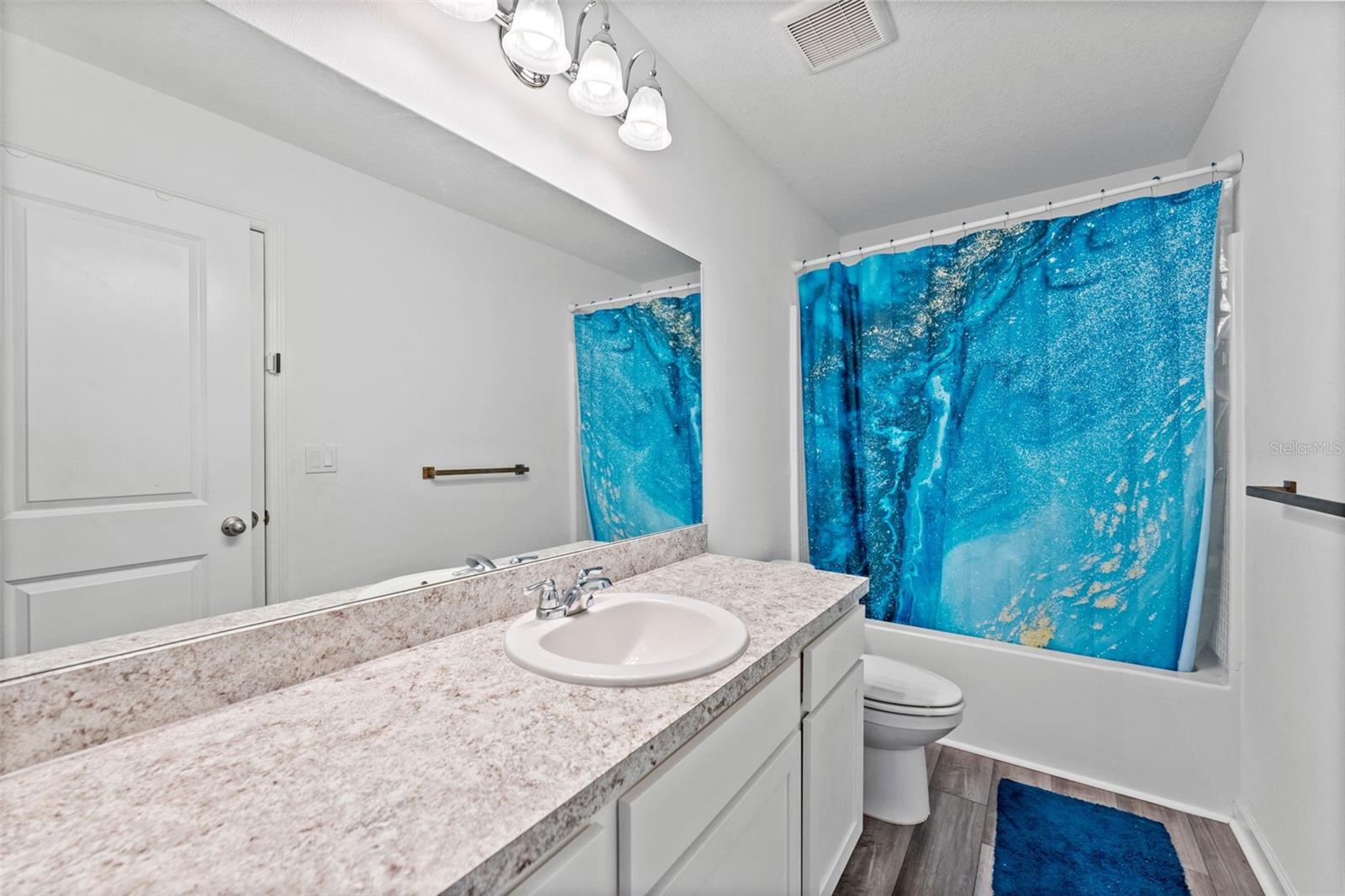 Image 30 of 47 For 11530 Adam Lee Way