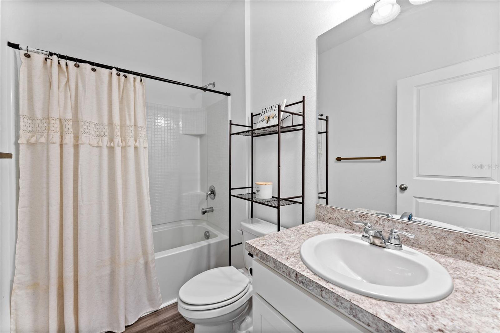 Image 35 of 47 For 11530 Adam Lee Way