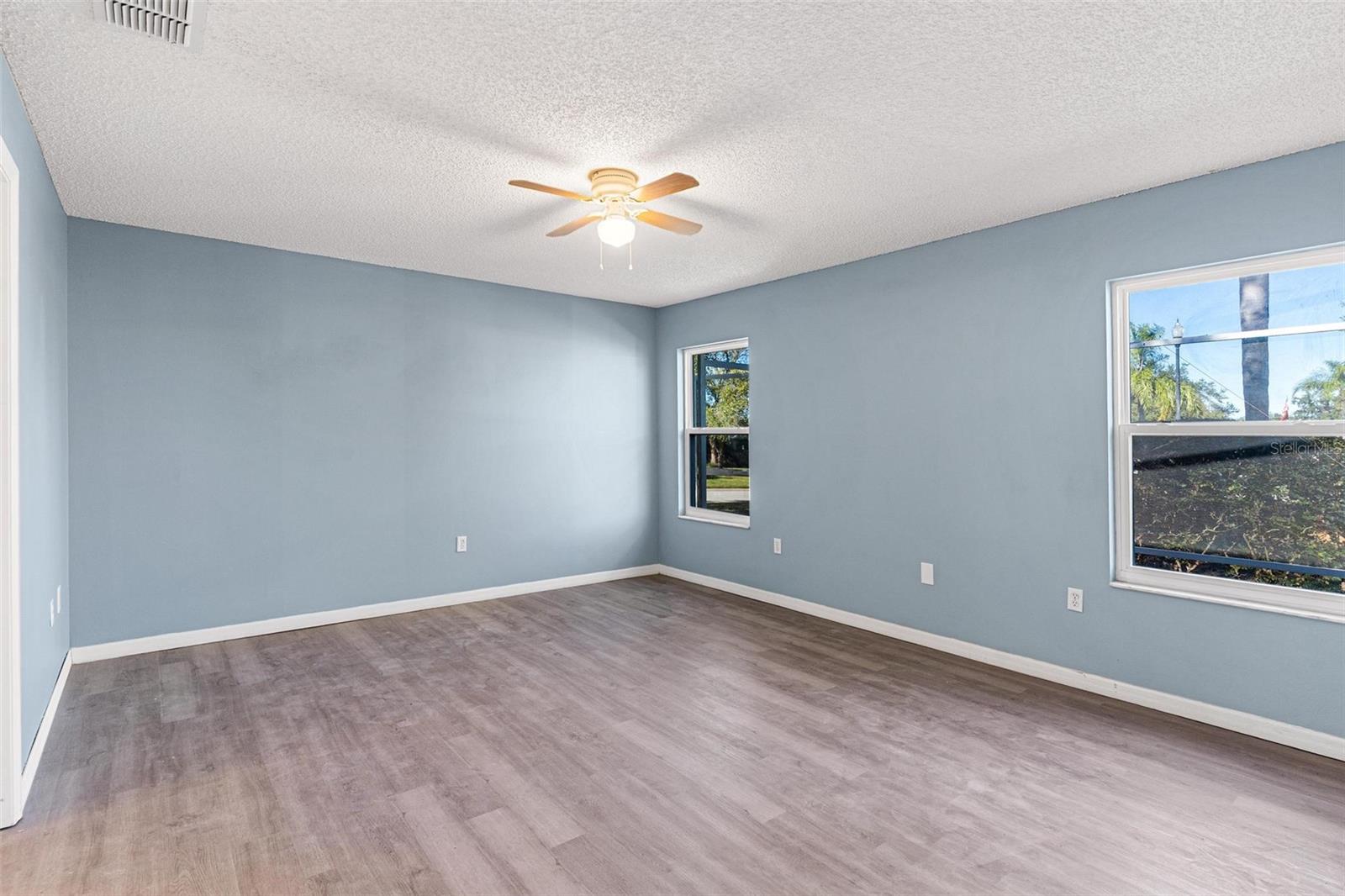 Image 13 of 28 For 1009 Forest Breeze Path