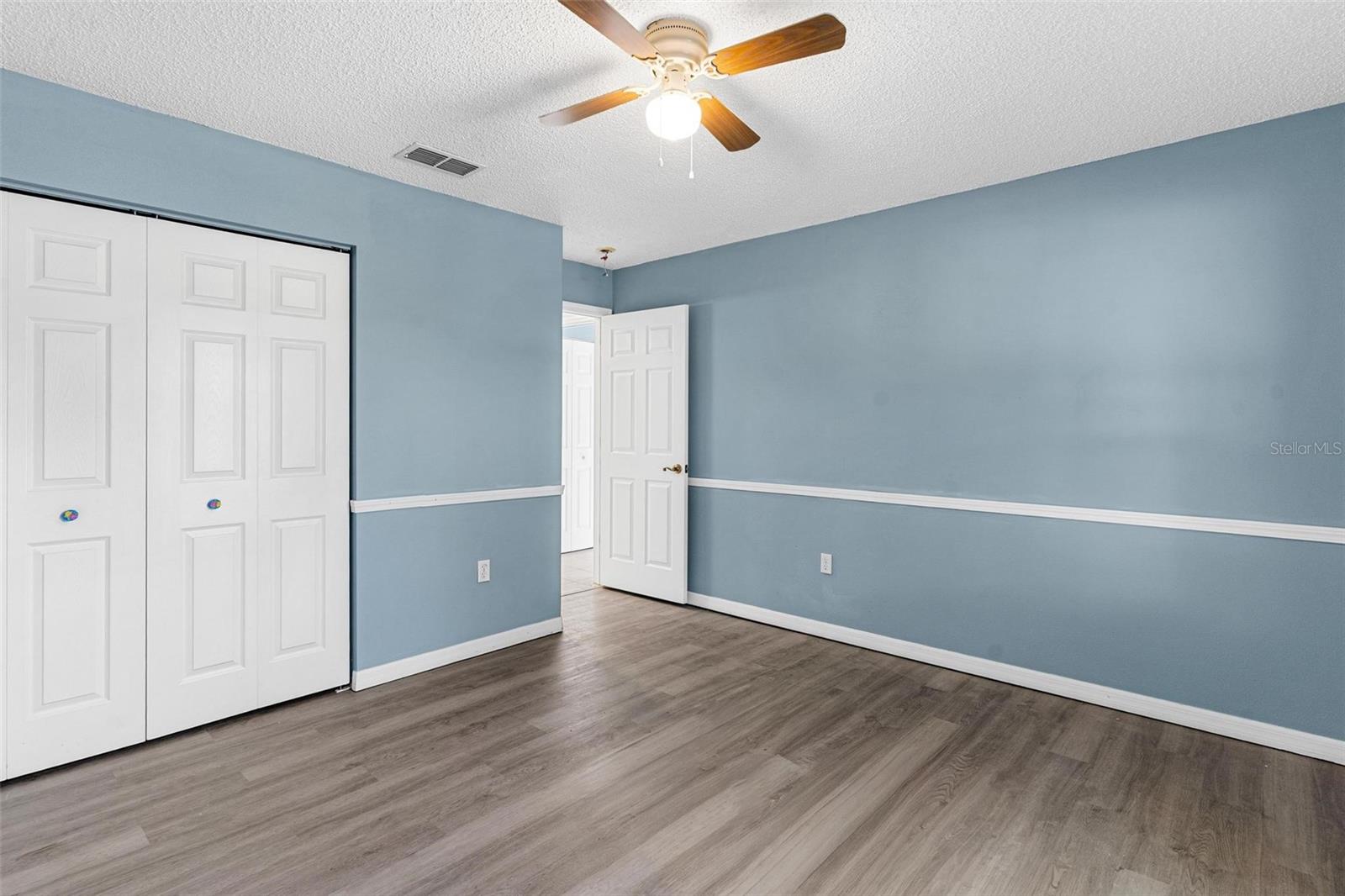 Image 21 of 28 For 1009 Forest Breeze Path