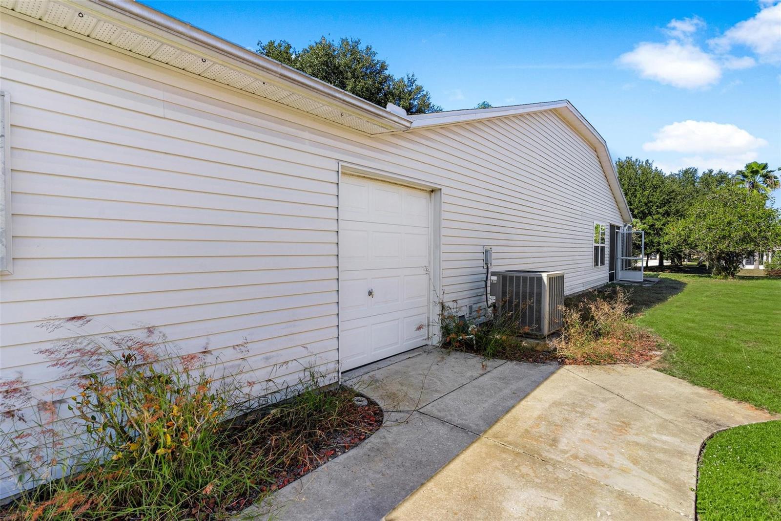 Image 26 of 28 For 1009 Forest Breeze Path