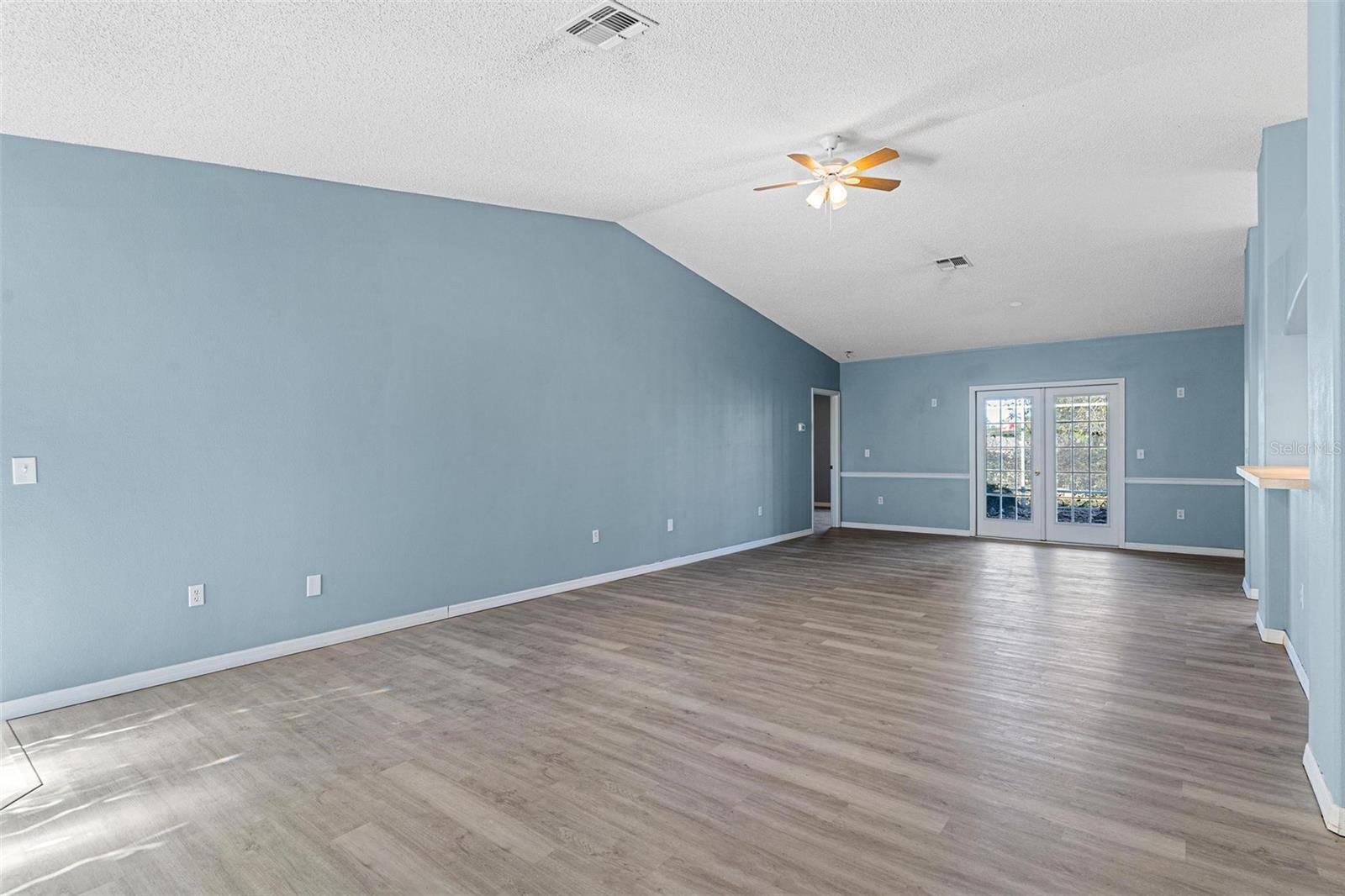 Image 5 of 28 For 1009 Forest Breeze Path